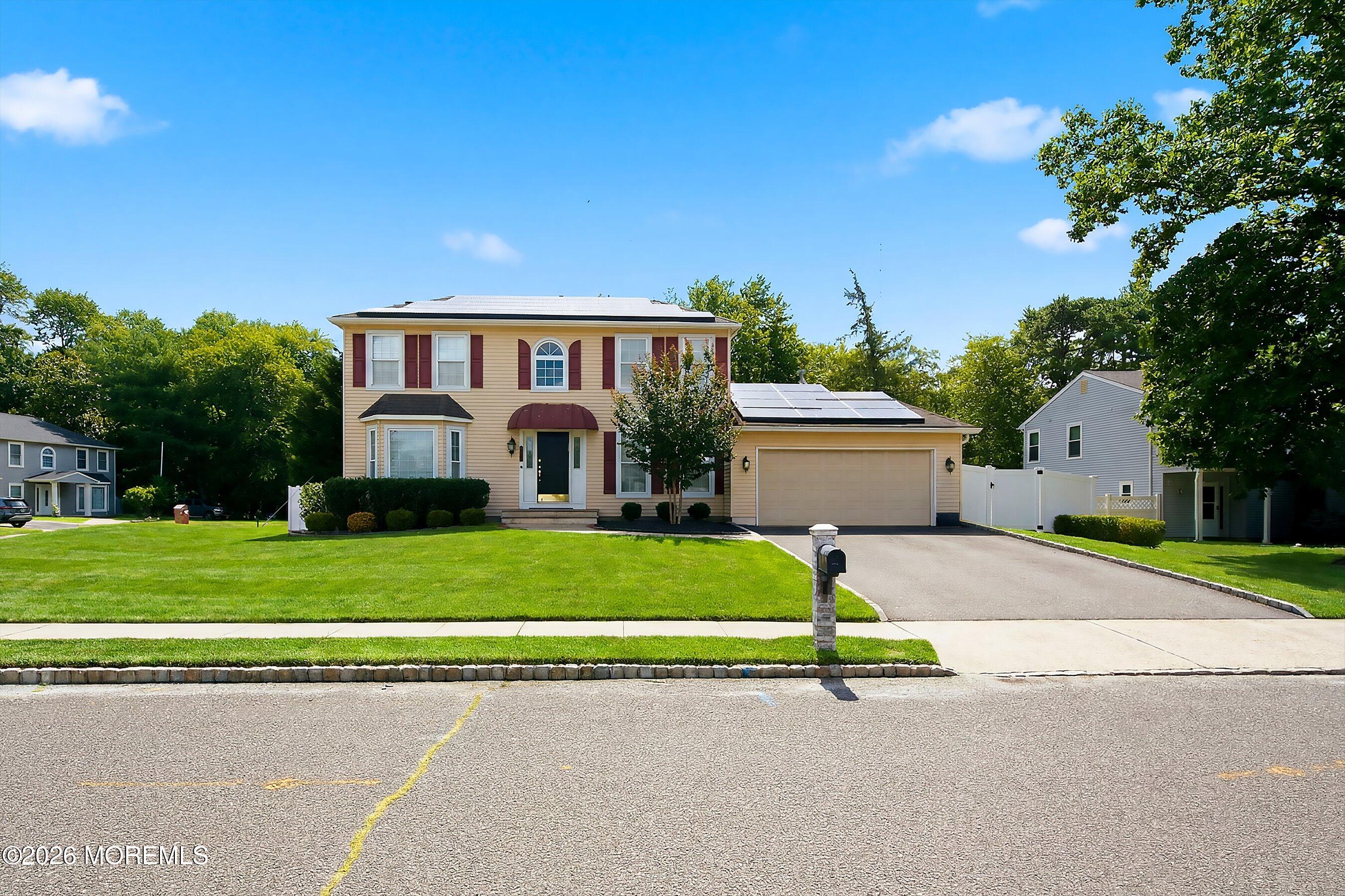 1 Cripple Creek Rd, Howell, NJ 07731