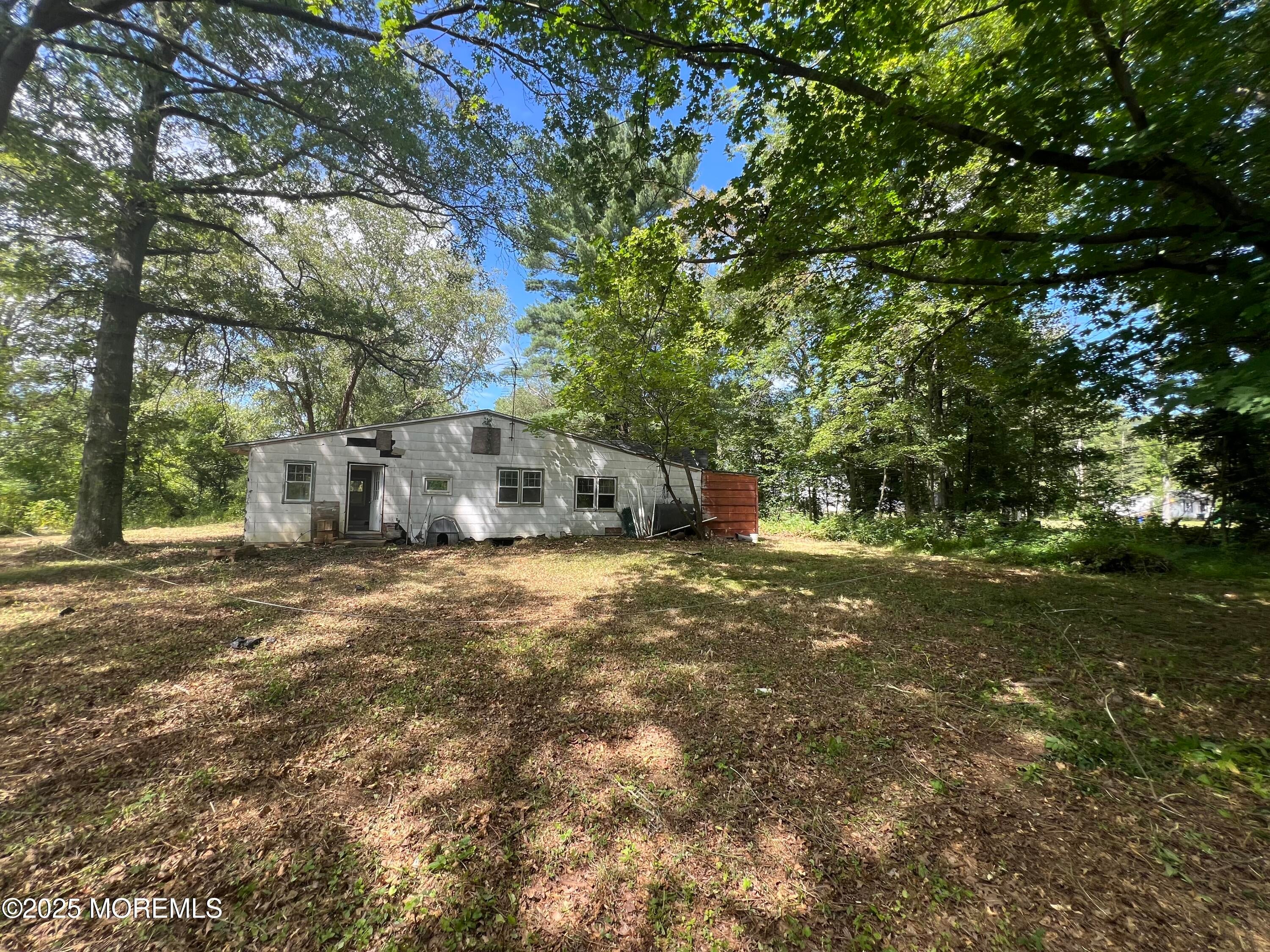 138 Disbrow Hill Rd, Millstone, NJ 08535 photo