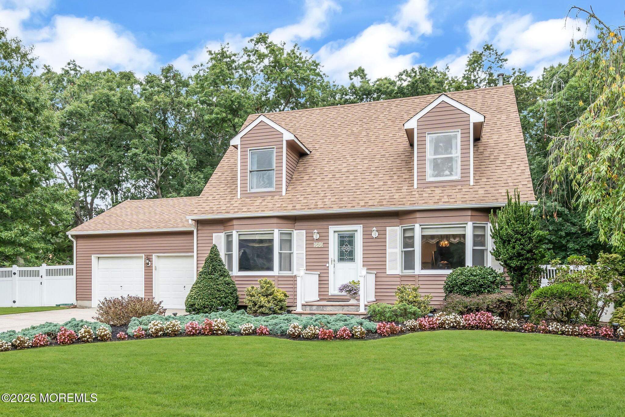 191 Edgemere Ct, Toms River, NJ 08755 photo