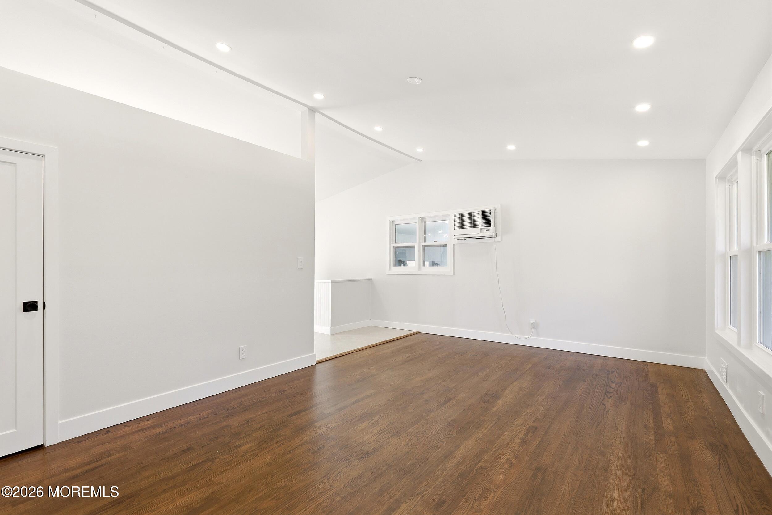 7 Cathedral Dr, Lakewood, NJ 08701 photo