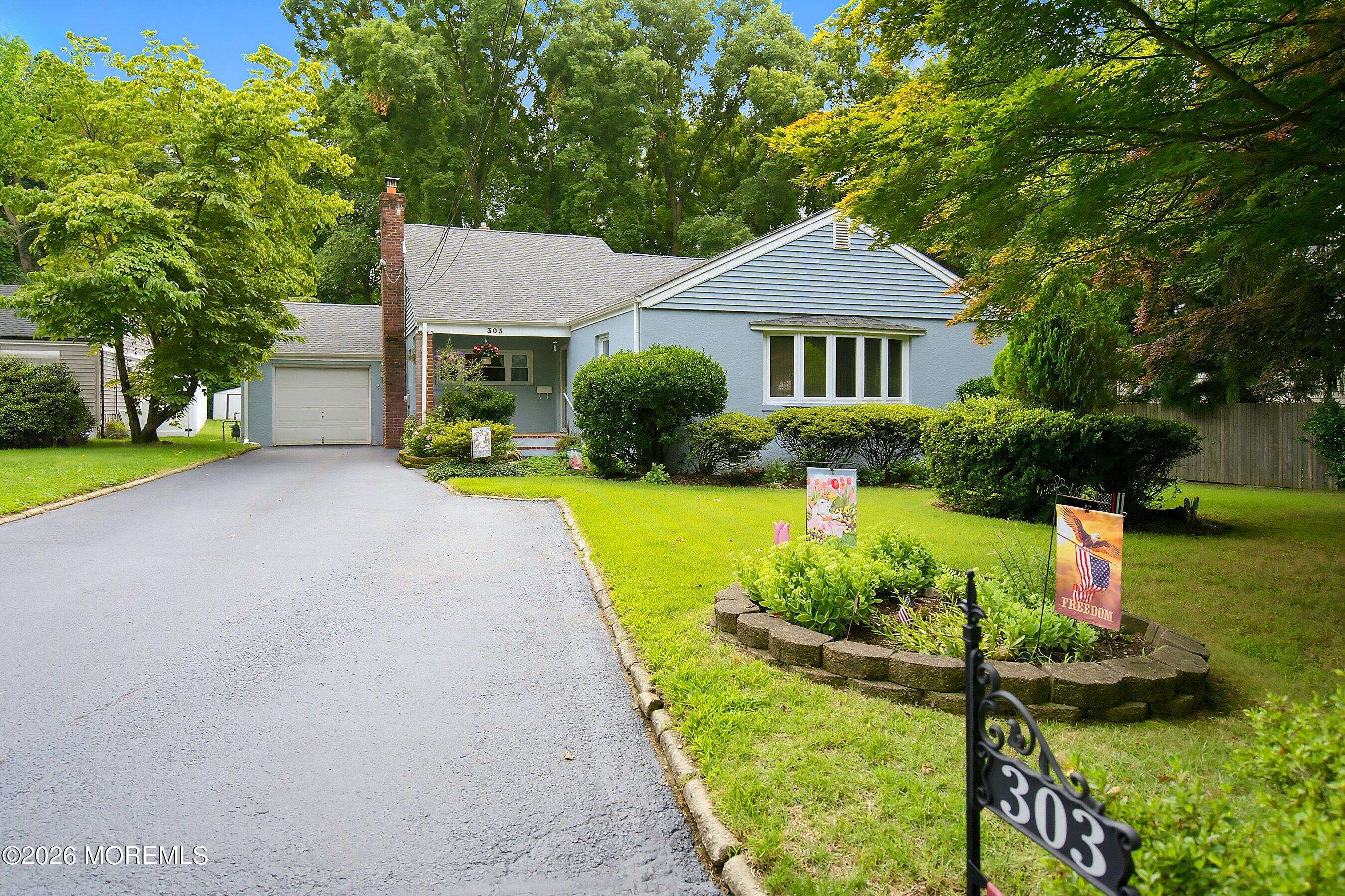 303 Florence Rd, Middletown, NJ 07748 photo
