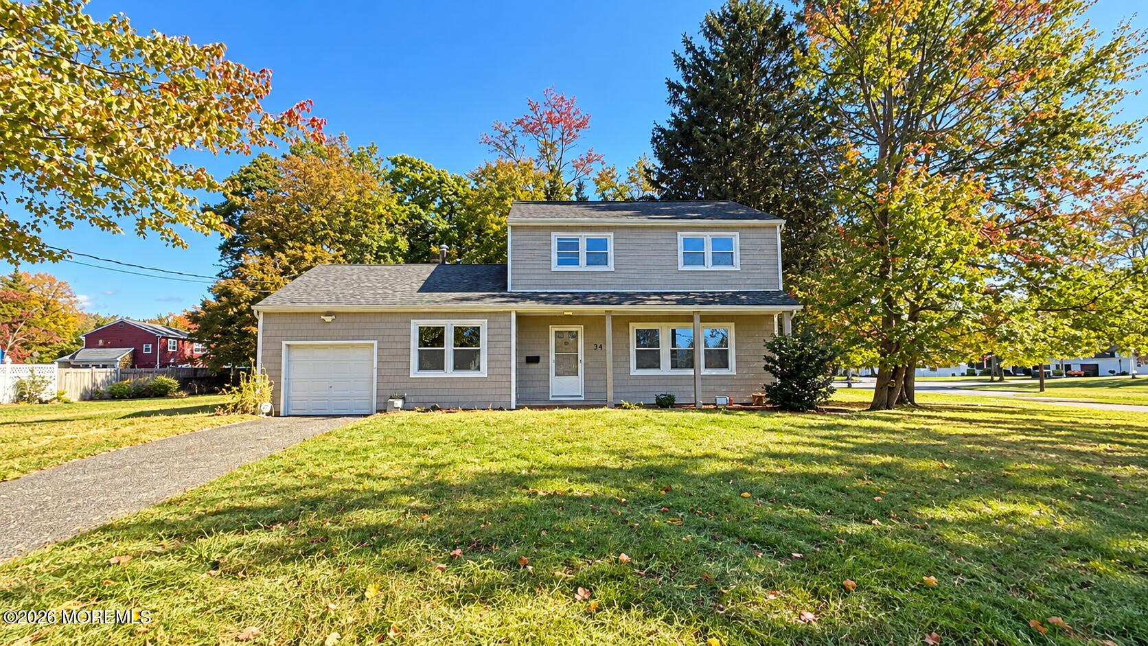 34 Winthrop Dr, Manalapan, NJ 07726