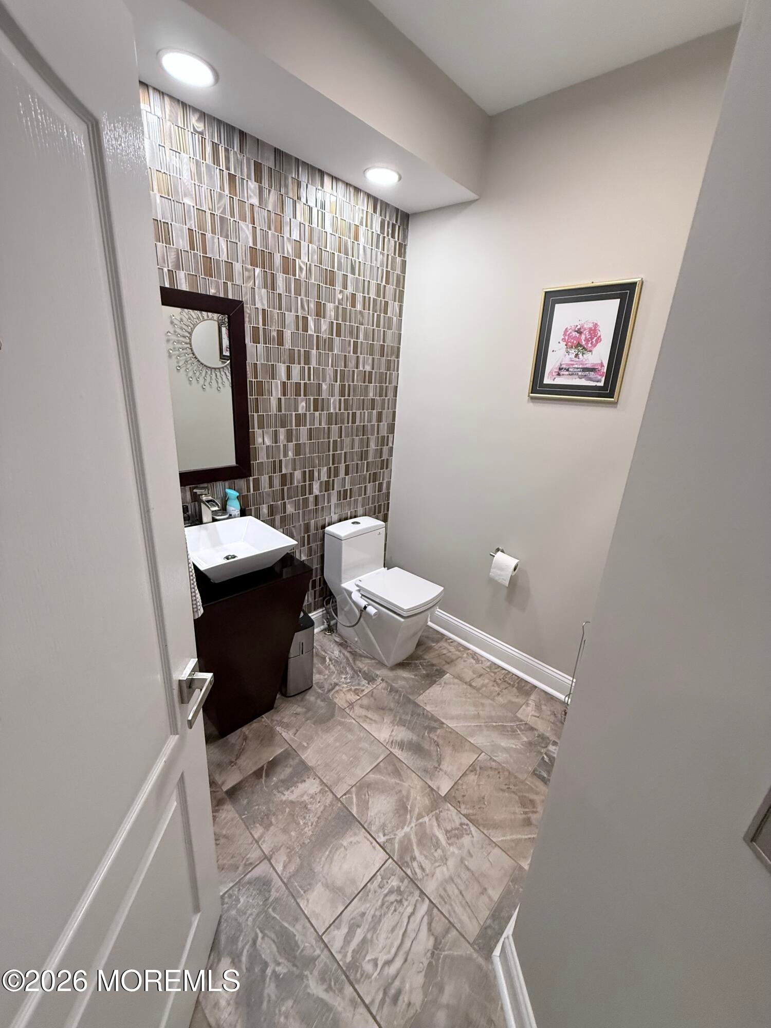 2 Amanda Ct, Manalapan, NJ 07726 photo