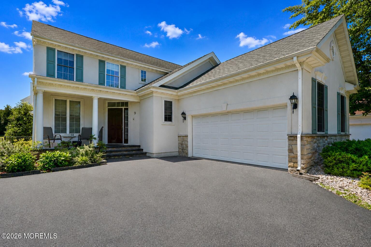9 Parsonage Way, Manalapan, NJ 07726
