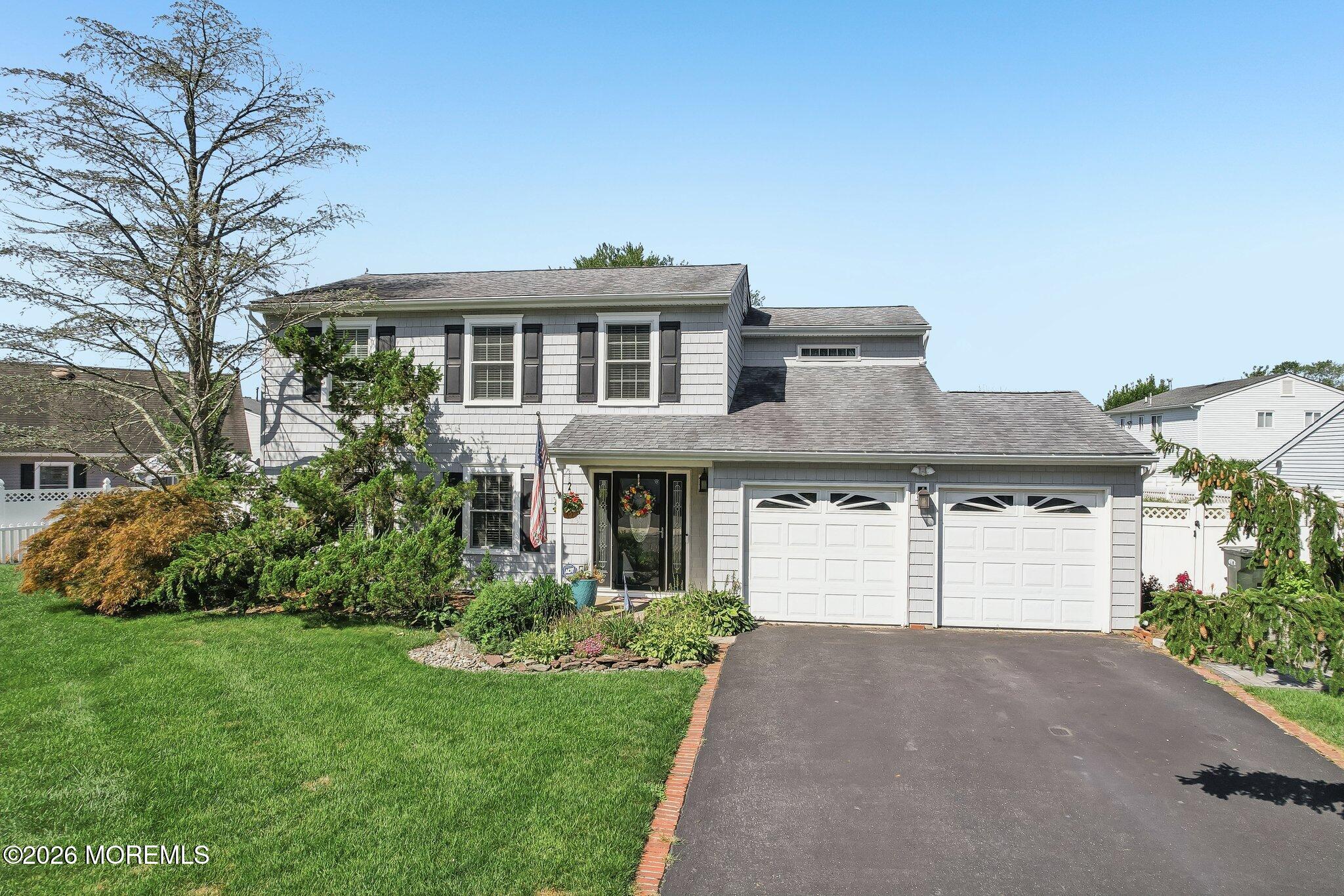 21 Appletree Rd, Howell, NJ 07731 photo