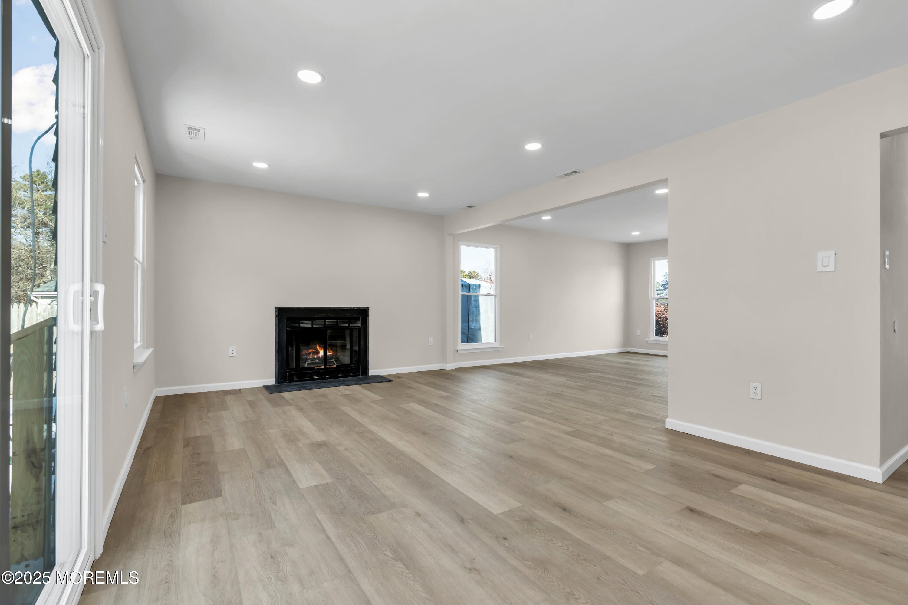 5 Buxton Ct, Barnegat, NJ 08005 photo