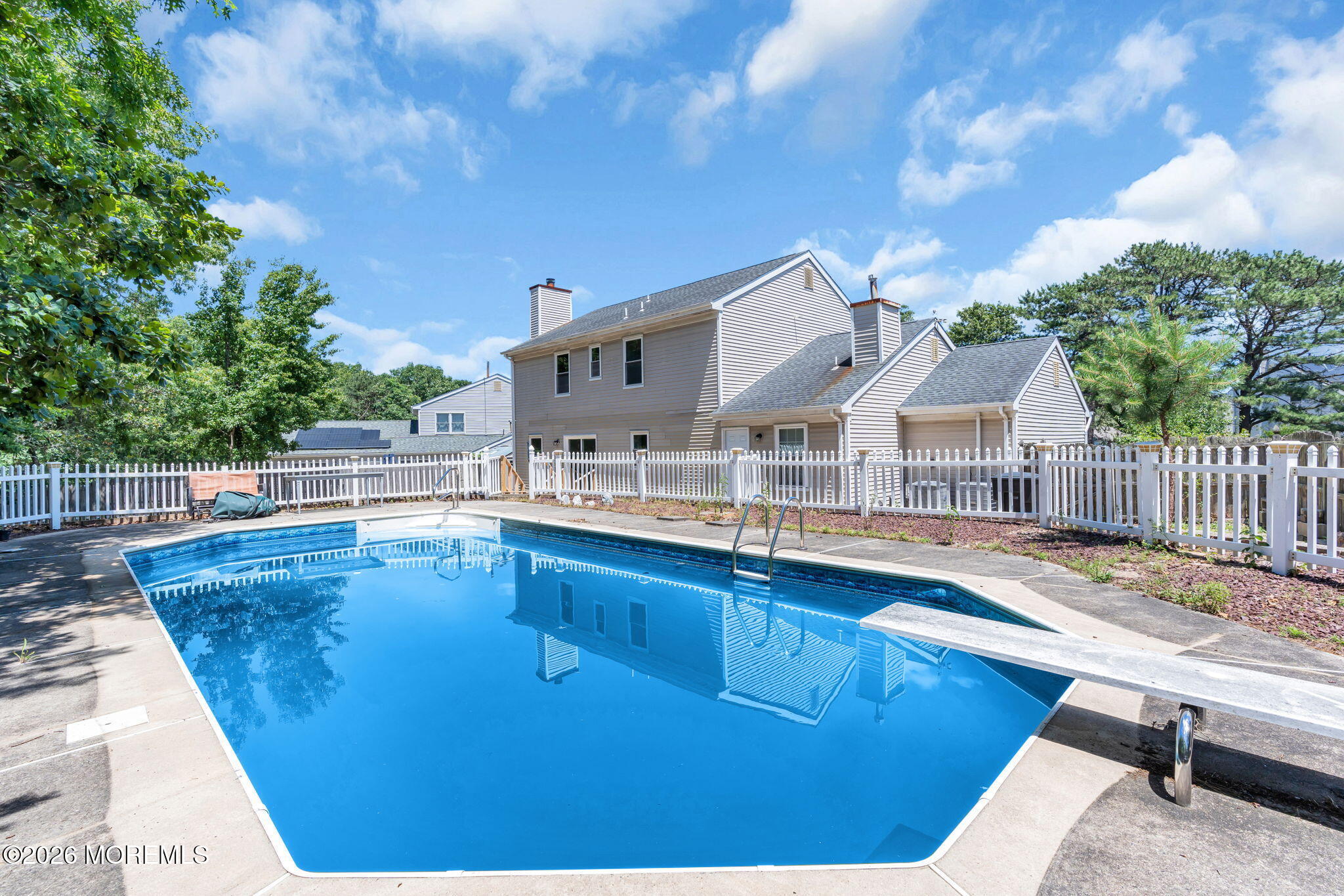 5 Buxton Ct, Barnegat, NJ 08005 photo