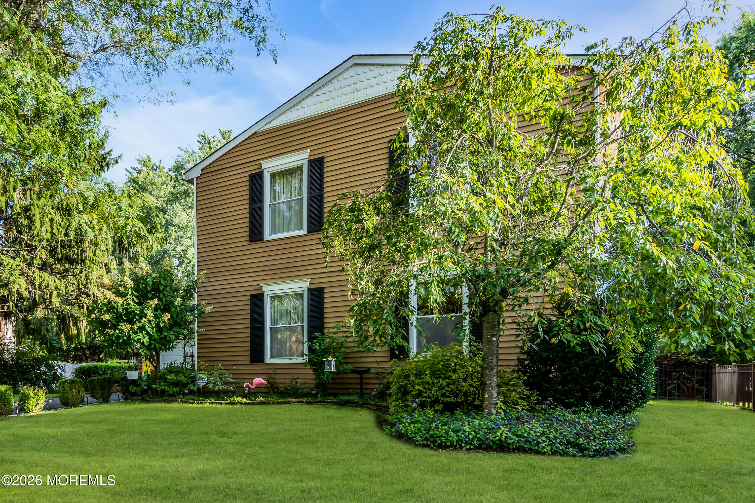 16 Hearth Ct, Howell, NJ 07731 photo