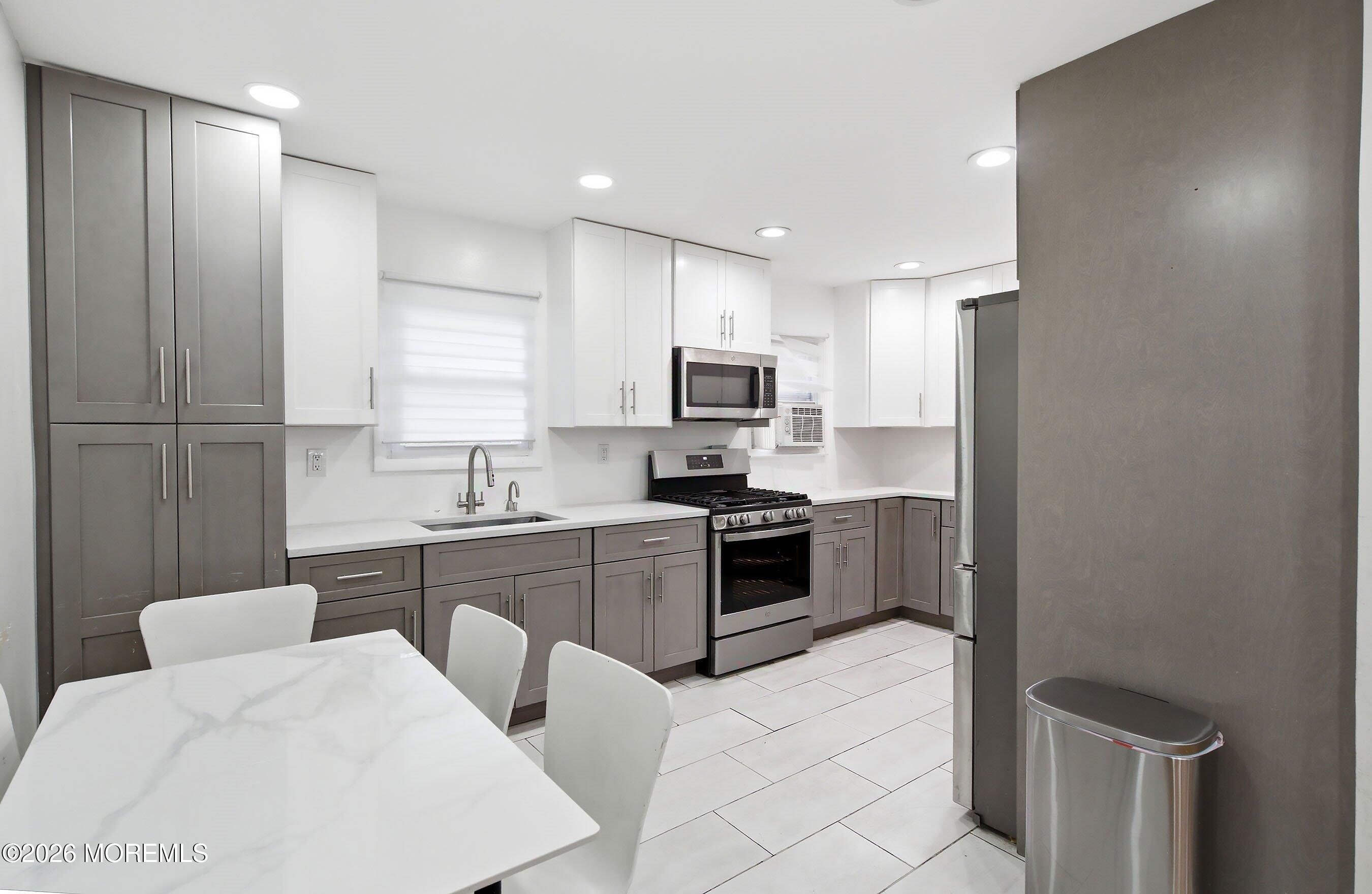 18 Wyoming Dr, Jackson, NJ 08527 photo