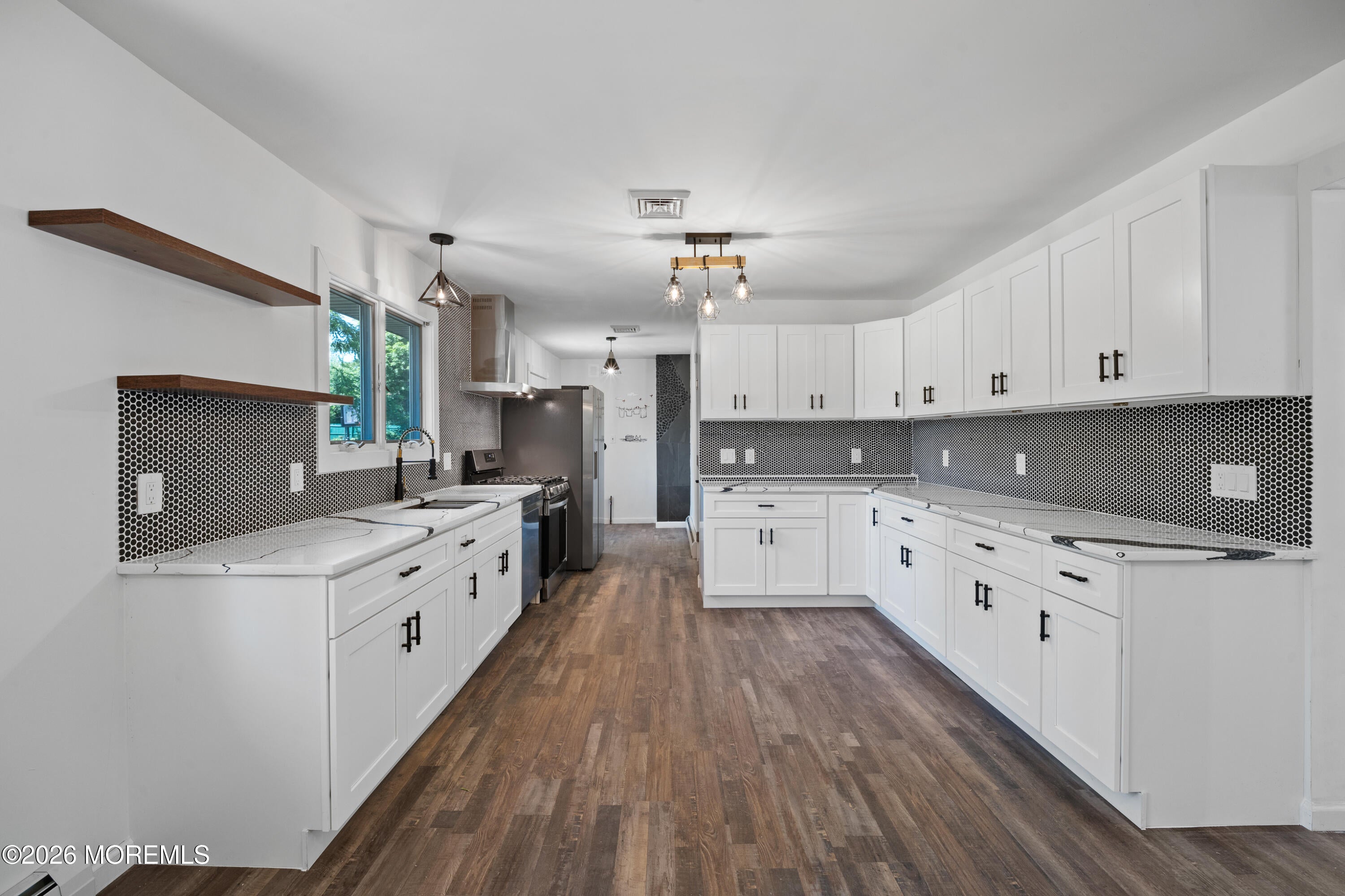 298 Broad St, Matawan, NJ 07747