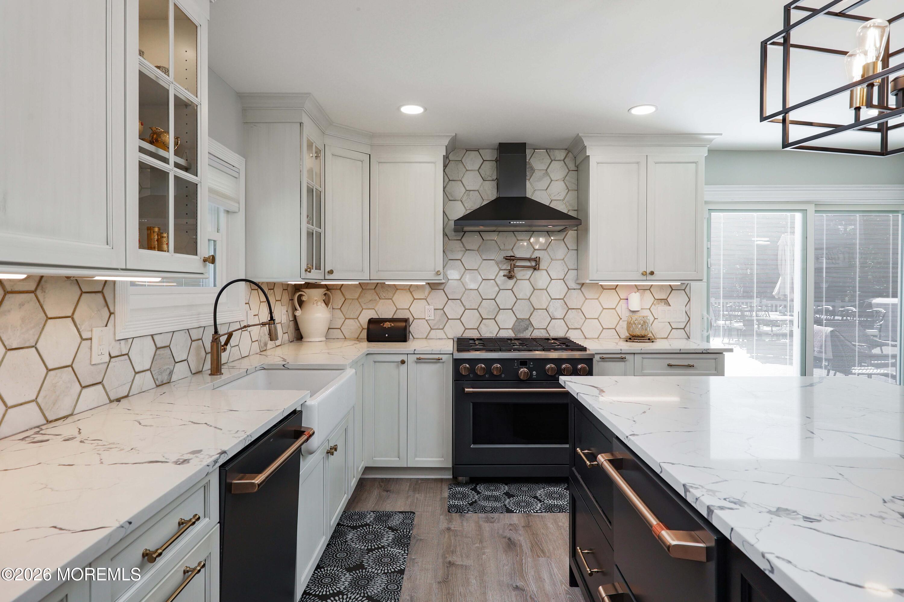 99 Oak Glen Rd, Toms River, NJ 08753 photo