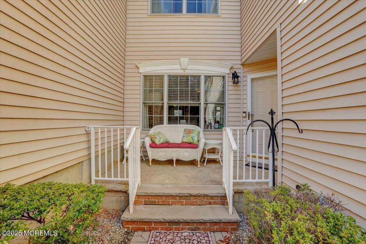 102 Whitlock Ct, Manalapan, NJ 07726 photo