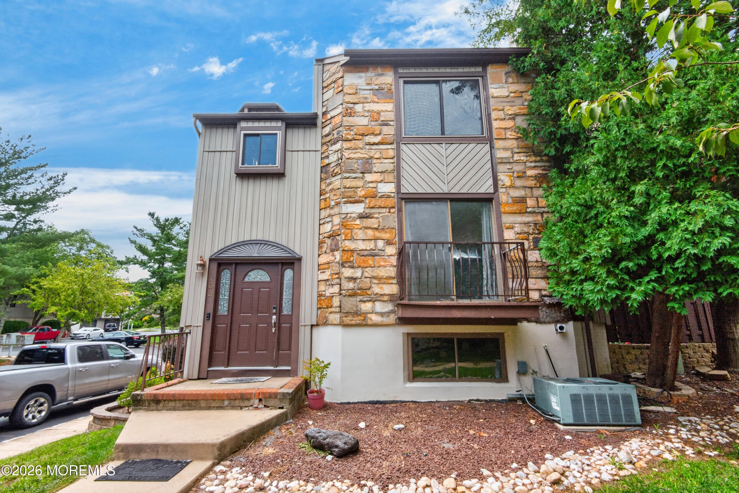 183 Goldmine Ln, Old Bridge, NJ 08857