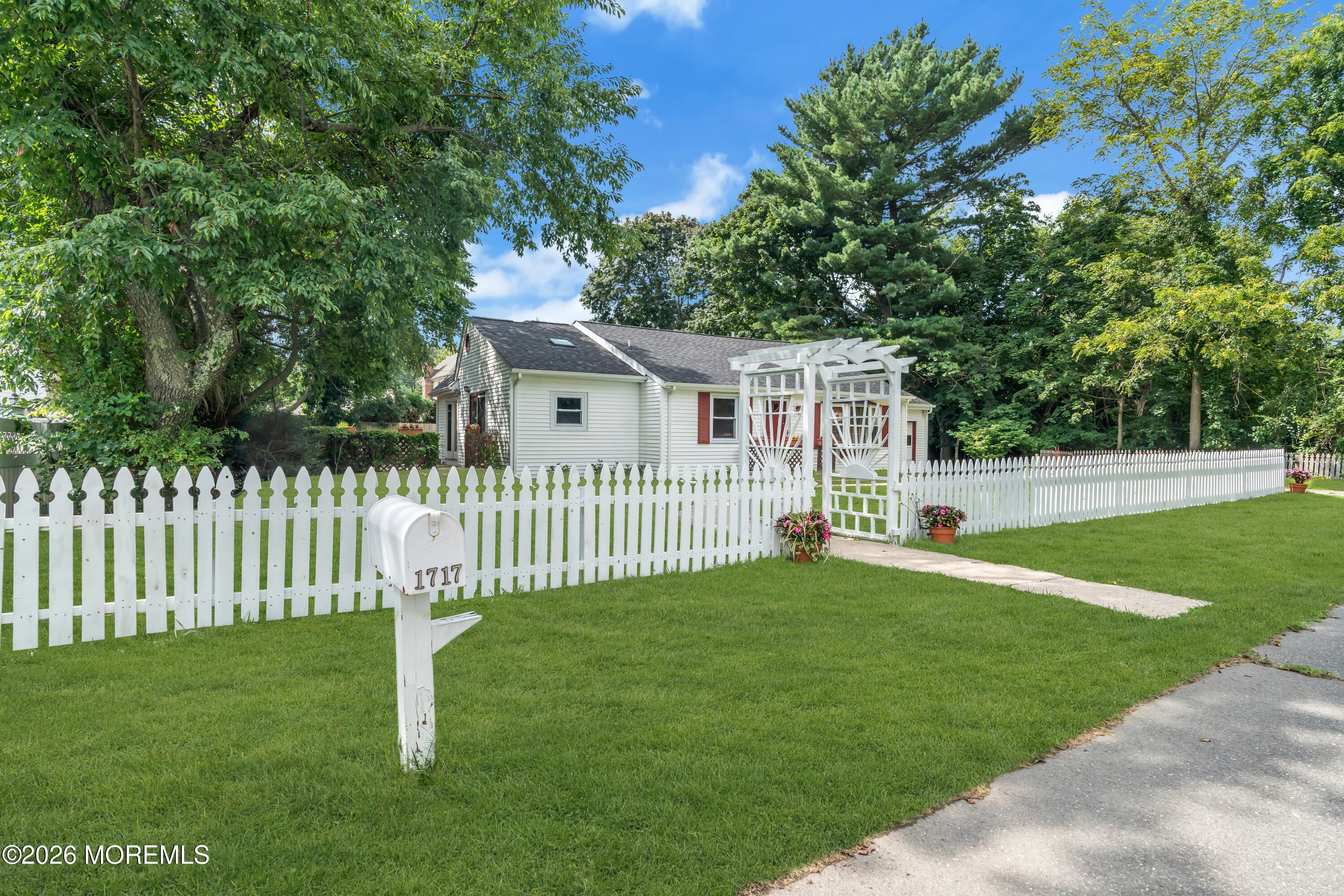 1717 Maple St, Wall, NJ 07719 photo