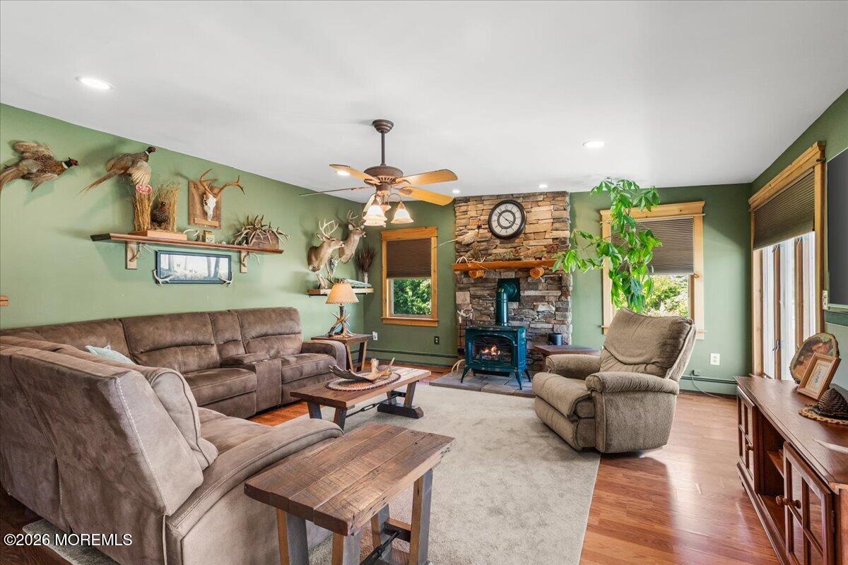 1 Haven St, Port Monmouth, NJ 07758 photo