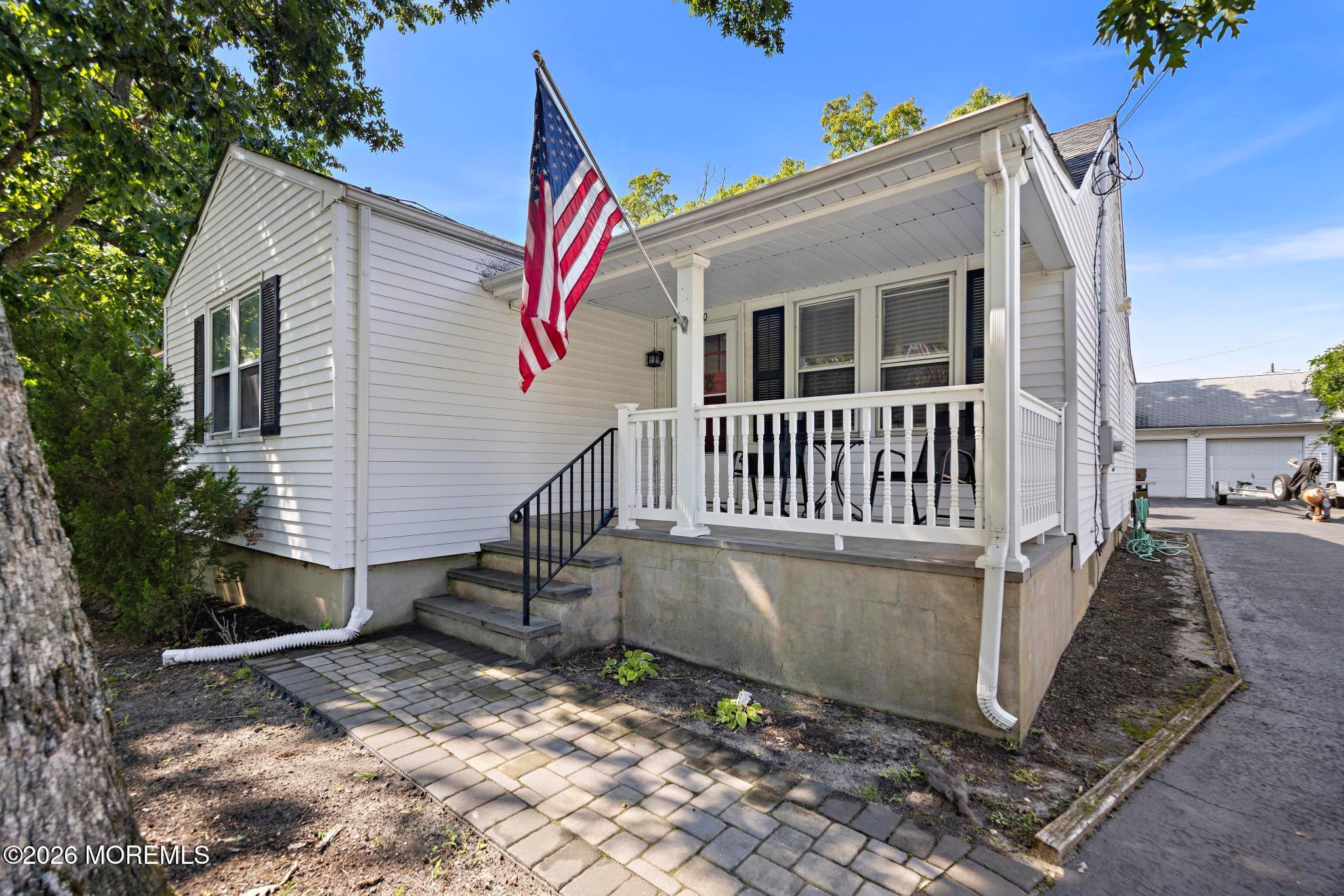 20 Weston Pl, Eatontown, NJ 07724 photo