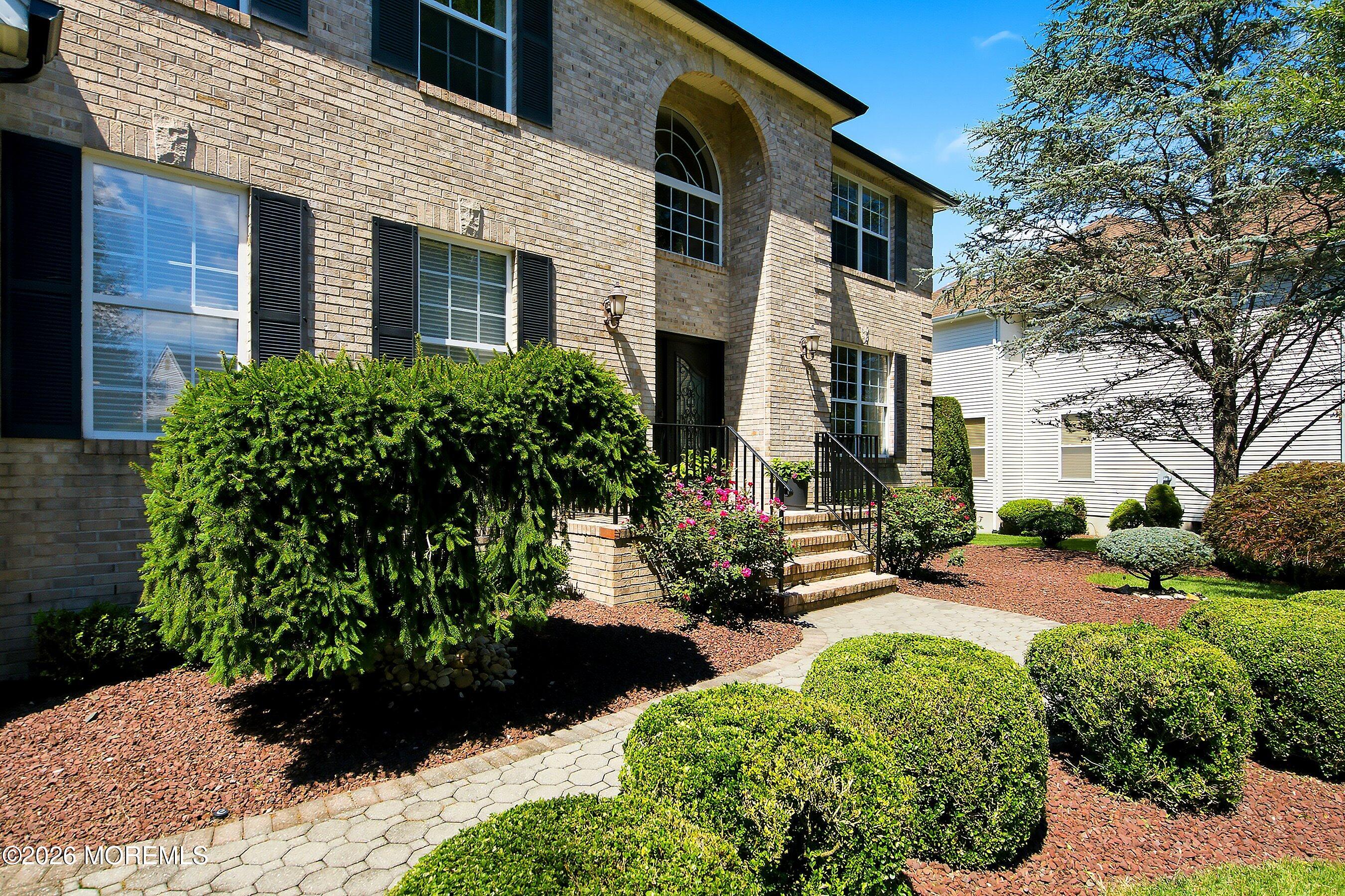 26 Goshawk Ct, Morganville, NJ 07751 photo