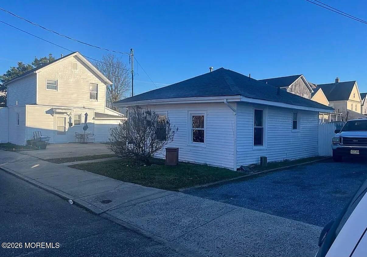 28 Norwood Ave, Long Branch, NJ 07740 photo
