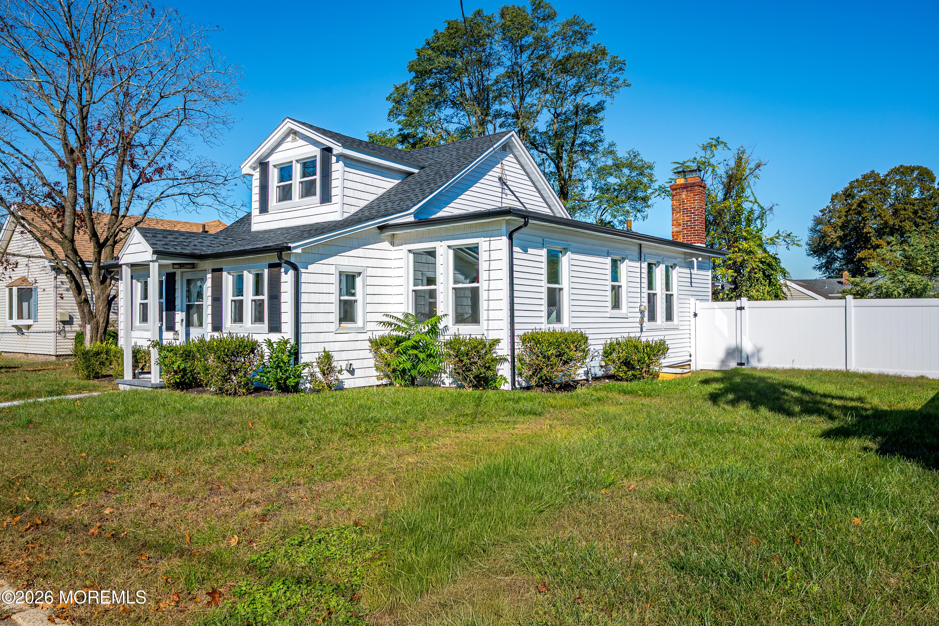 12 White St, Middletown, NJ 07748 photo