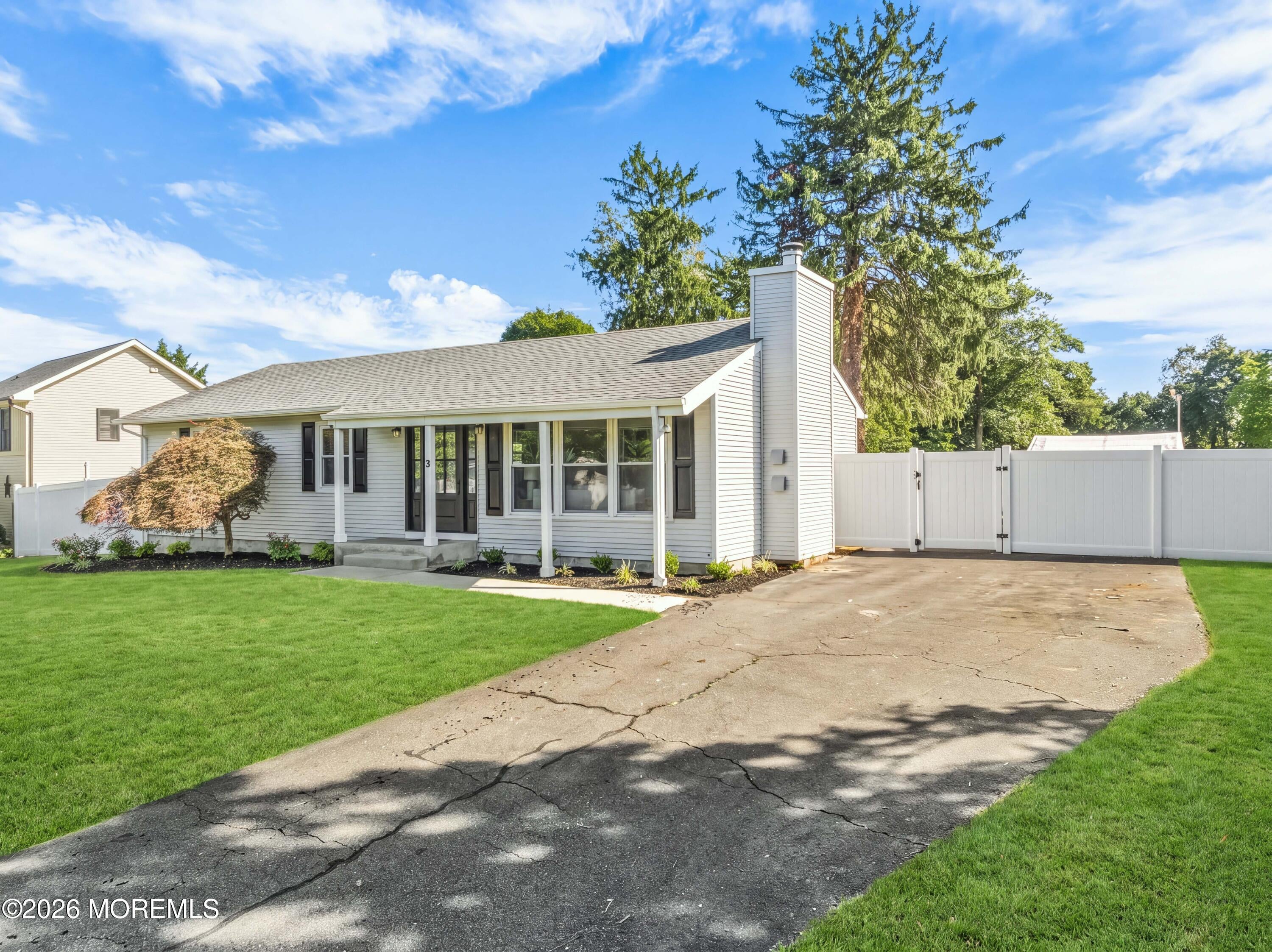 5 Wilbur Dr, Allentown, NJ 08501 photo
