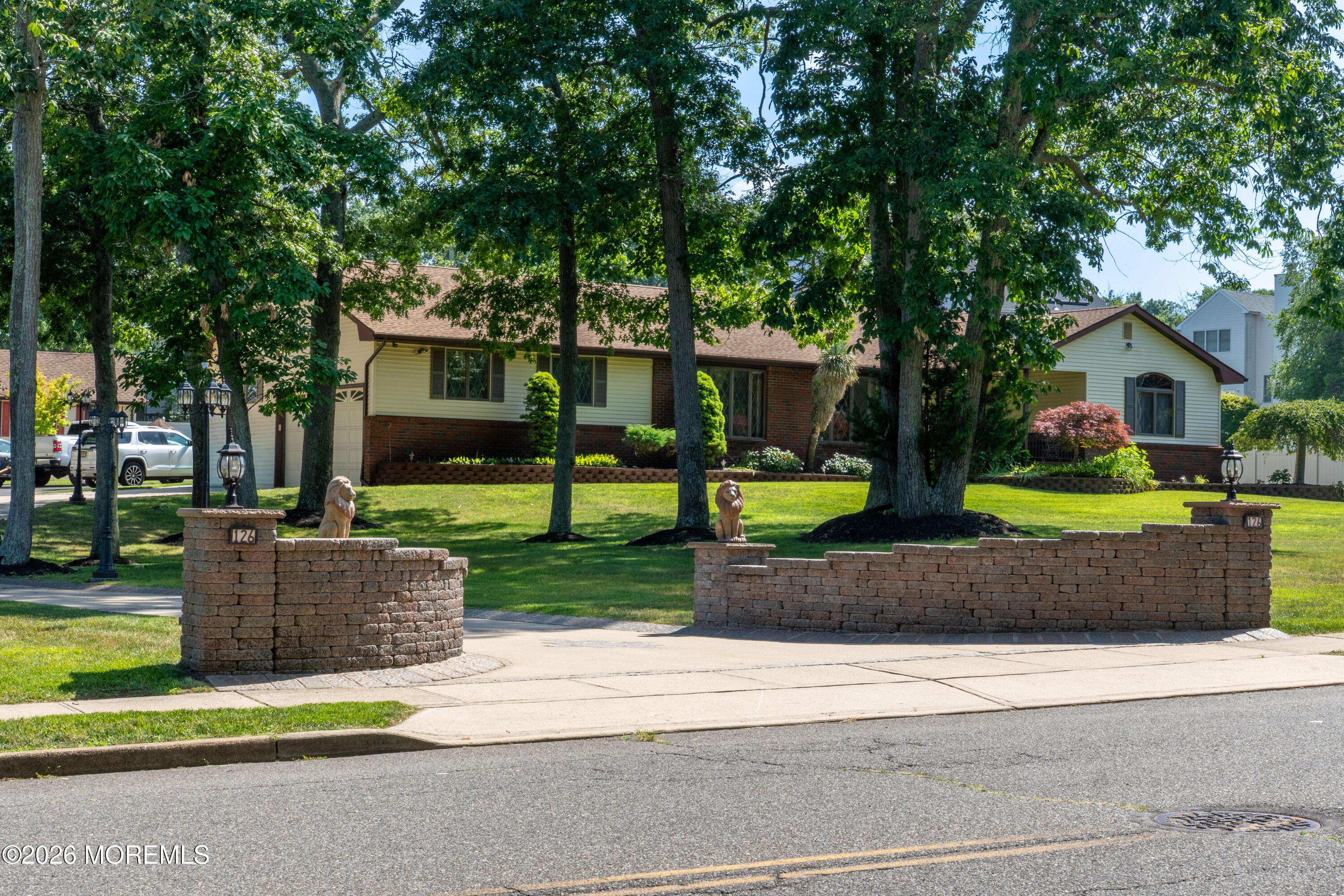 126 Shenandoah Blvd, Toms River, NJ 08753 photo