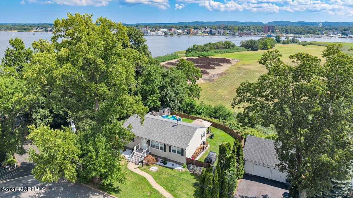 1099 Woodmere Dr, Cliffwood Beach, NJ 07735