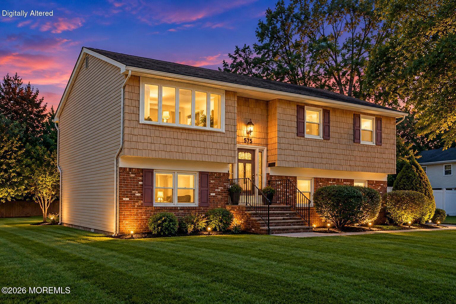 575 Harmony Rd, Middletown, NJ 07748