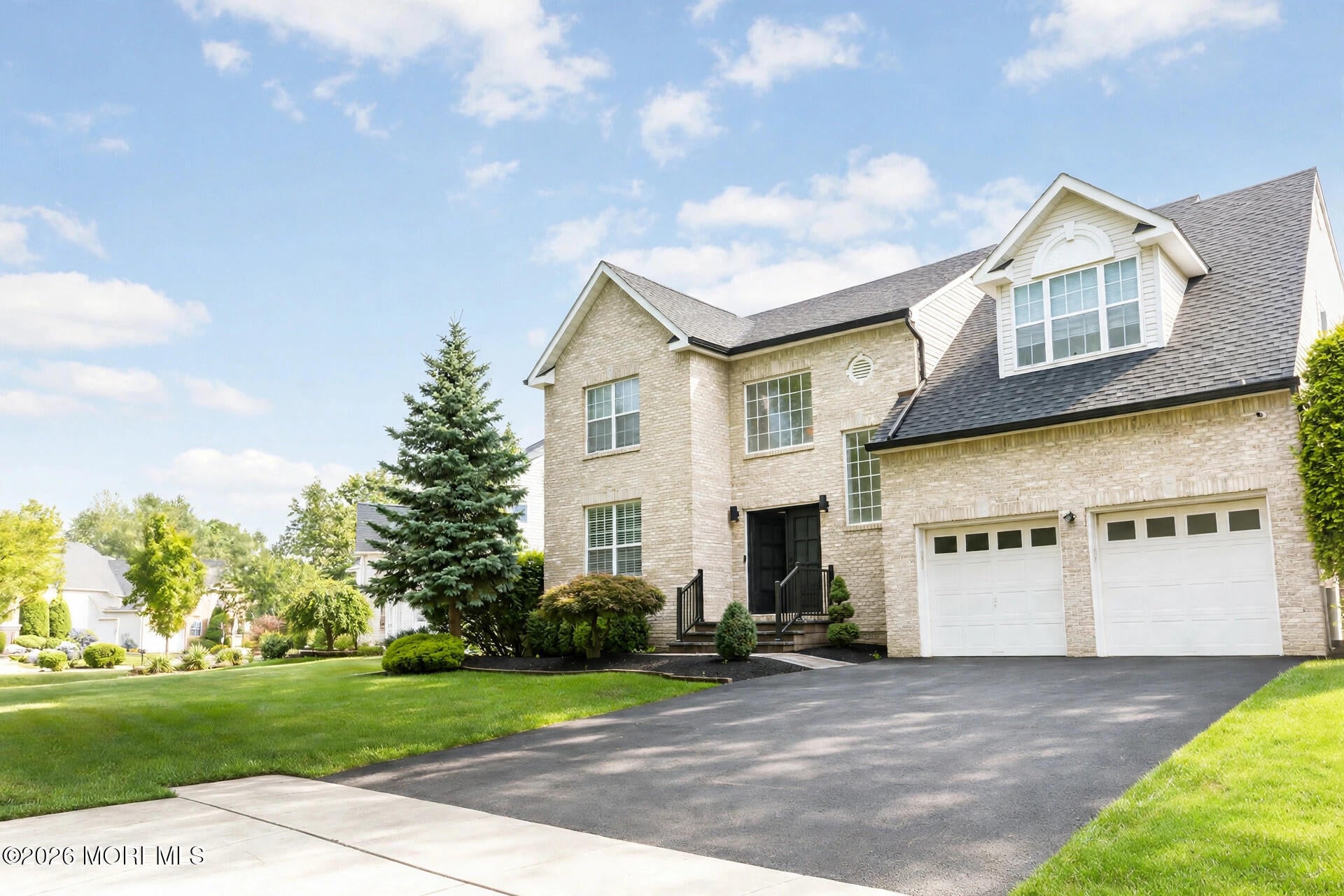 27 Goshawk Ct, Morganville, NJ 07751 photo