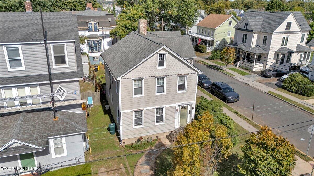 81 Wallace St, Red Bank, NJ 07701