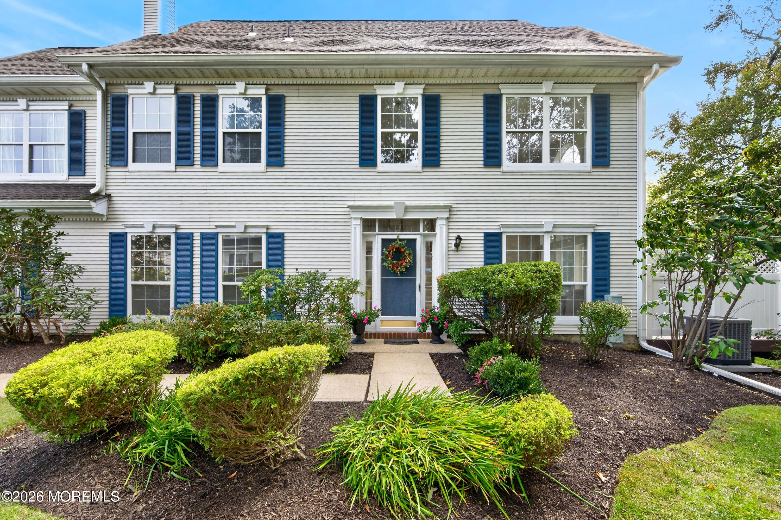 106 Manor Ct, Wall, NJ 07719