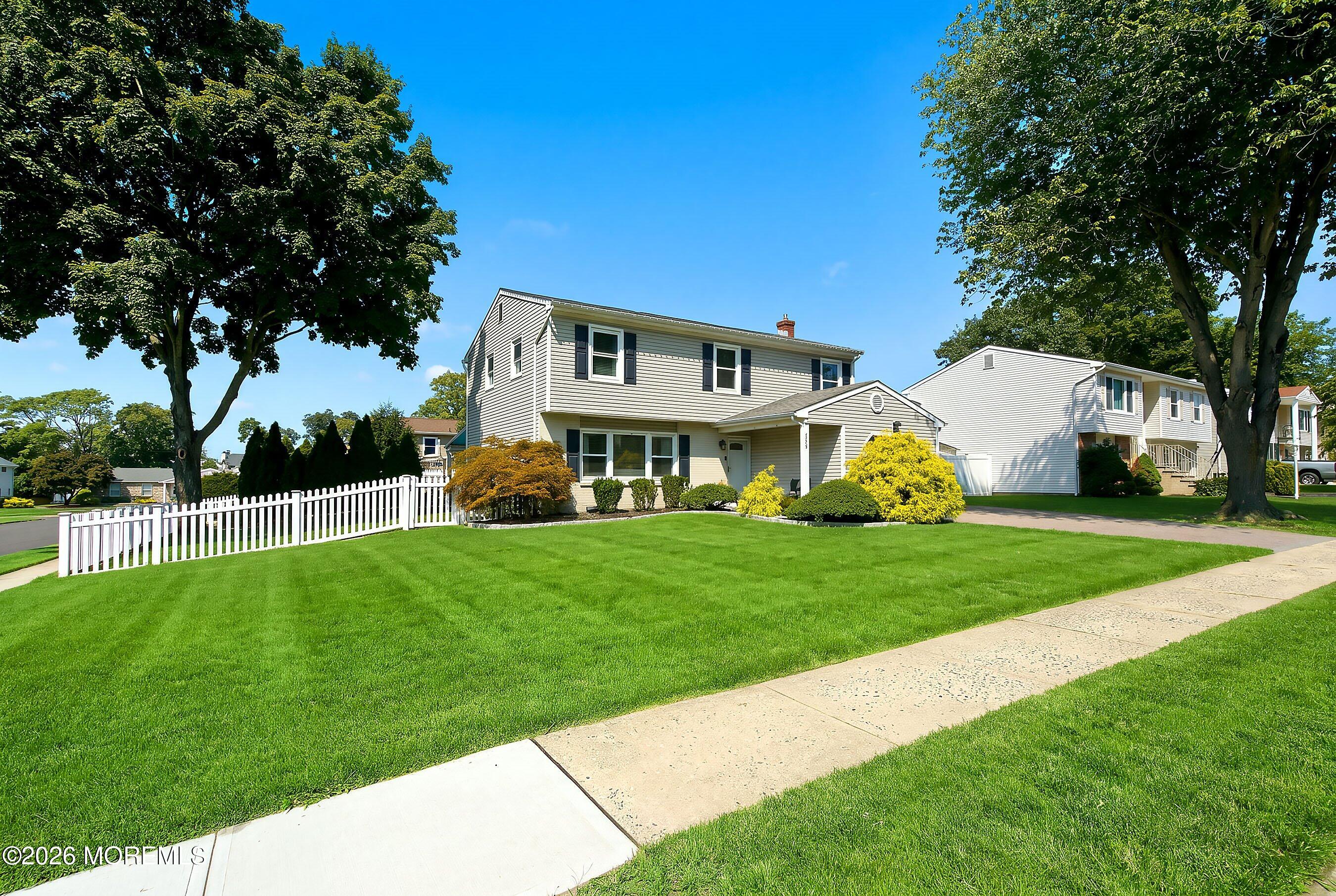 159 Pine Needle St, Howell, NJ 07731