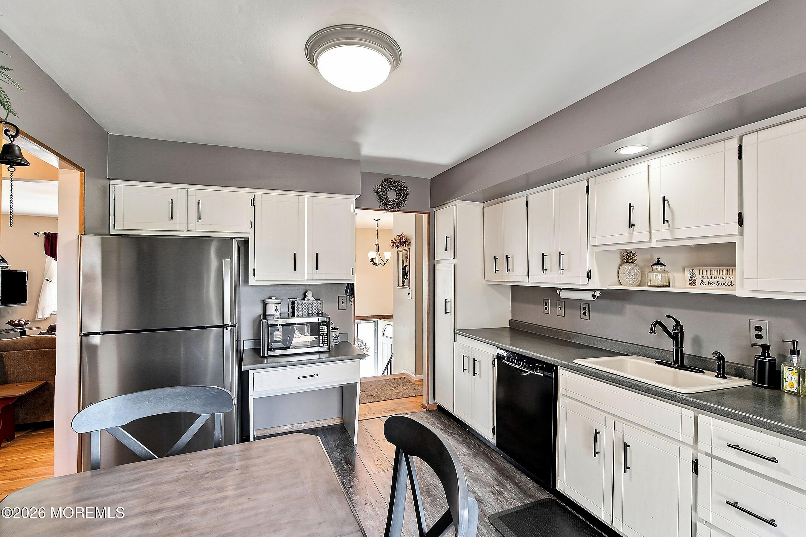 3 Masada Ct, Toms River, NJ 08753 photo