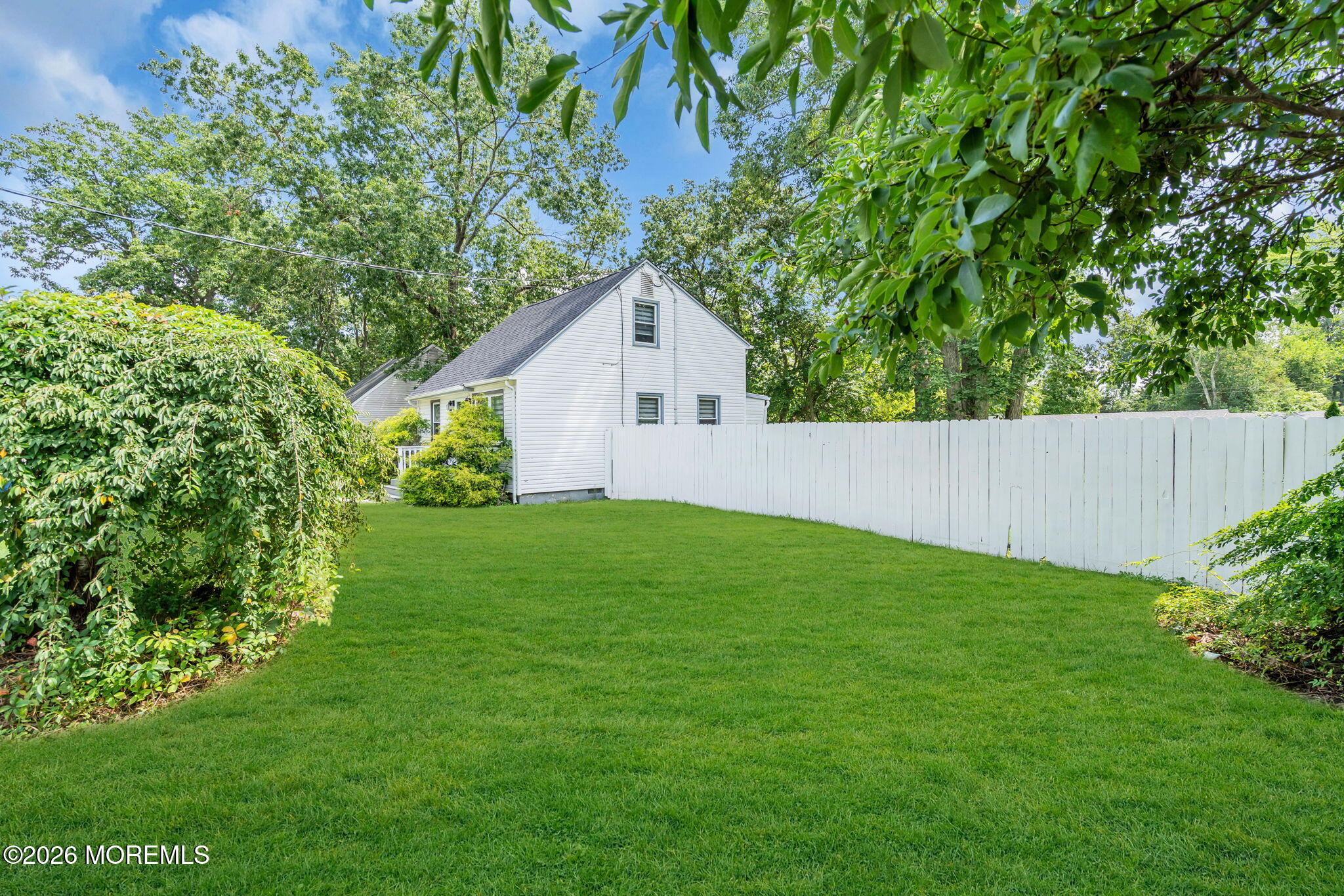 5 Georgian Blvd, Jackson, NJ 08527