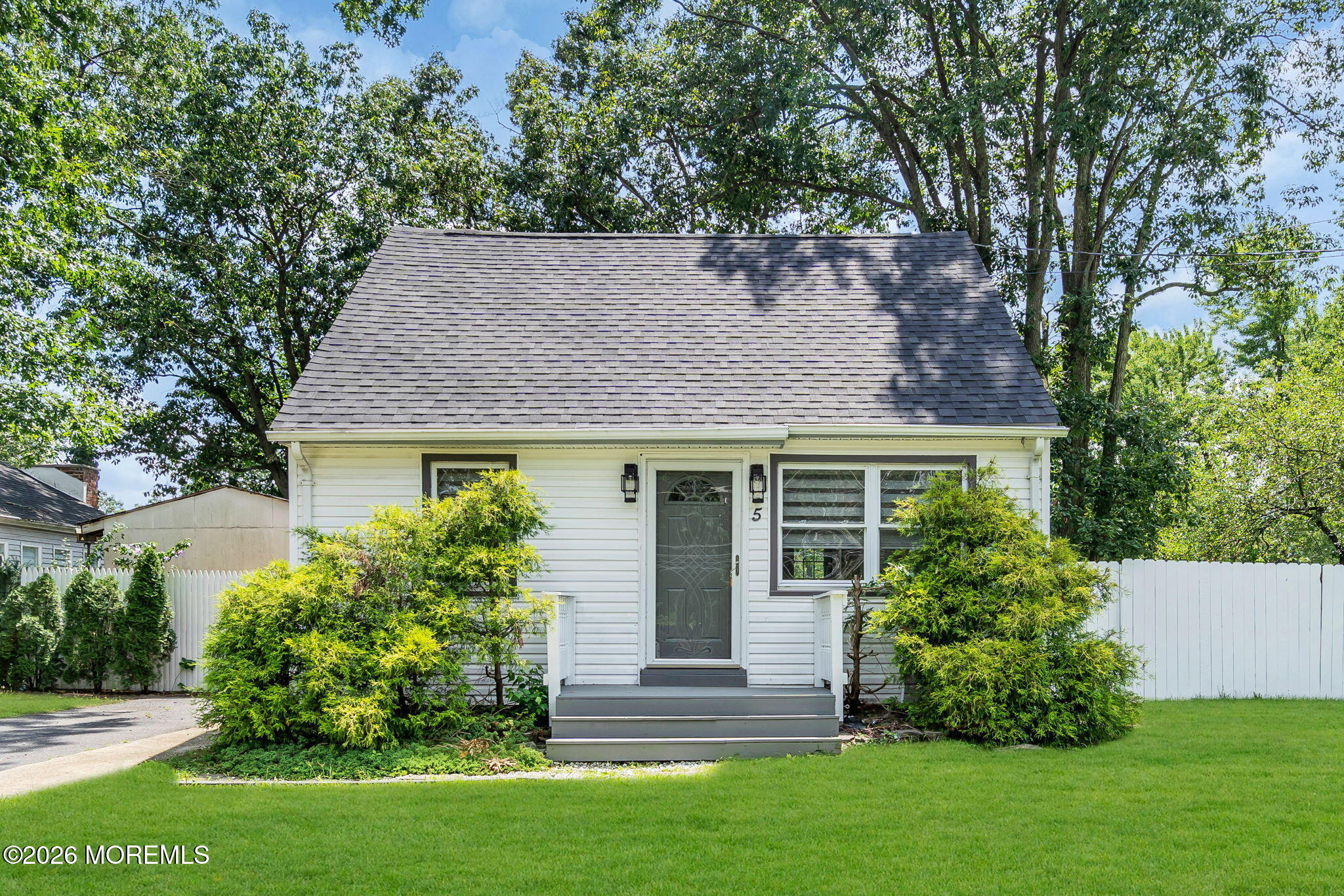 5 Georgian Blvd, Jackson, NJ 08527 photo