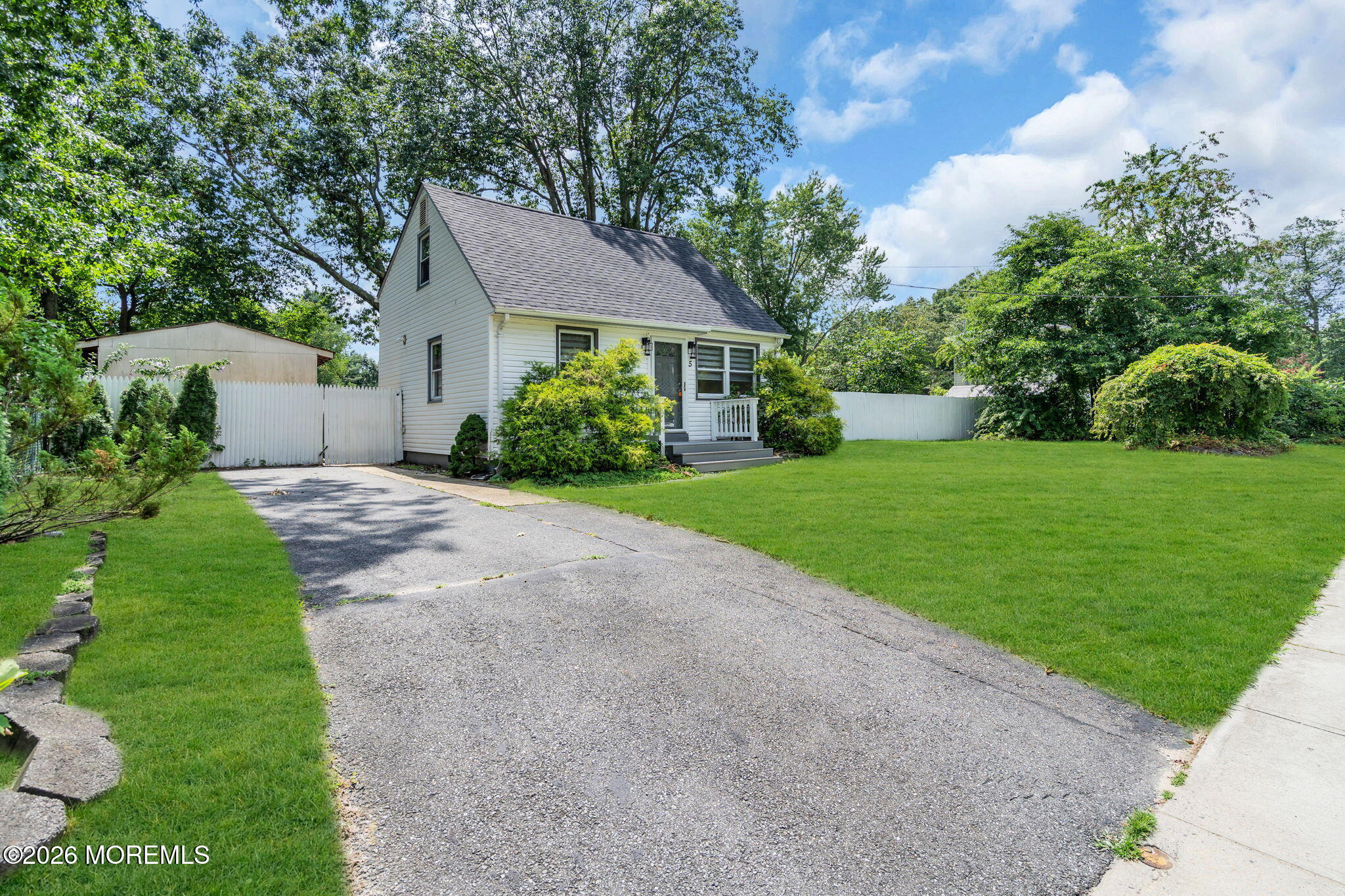 5 Georgian Blvd, Jackson, NJ 08527 photo