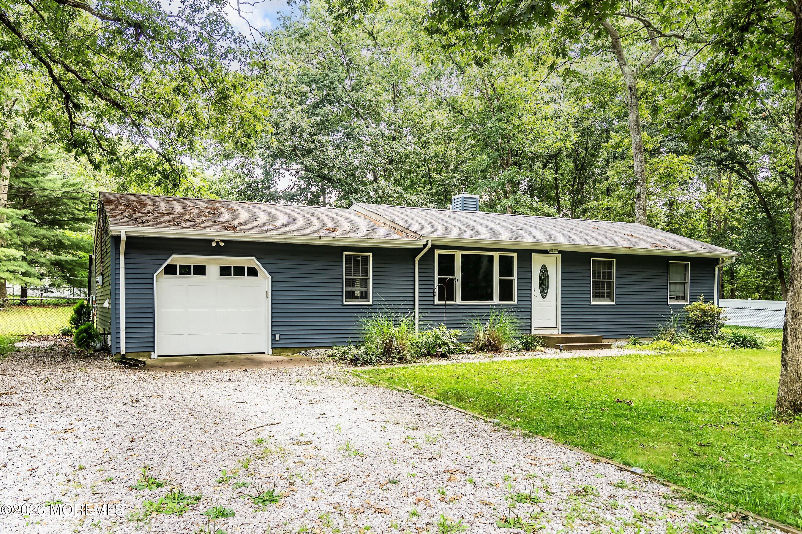 28 Murdock Pl, Jackson, NJ 08527