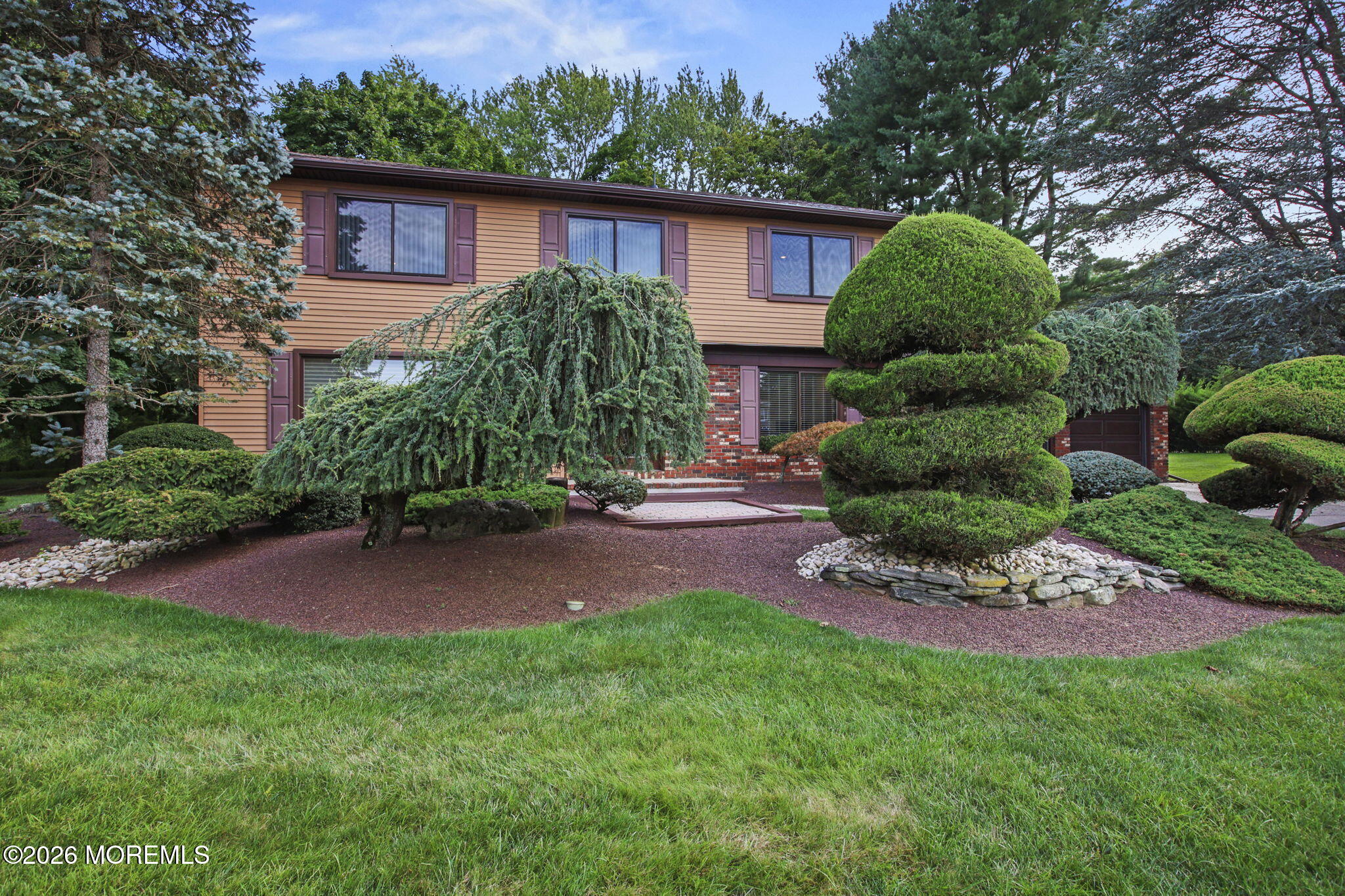 28 Buttonwood Dr, Marlboro, NJ 07746 photo