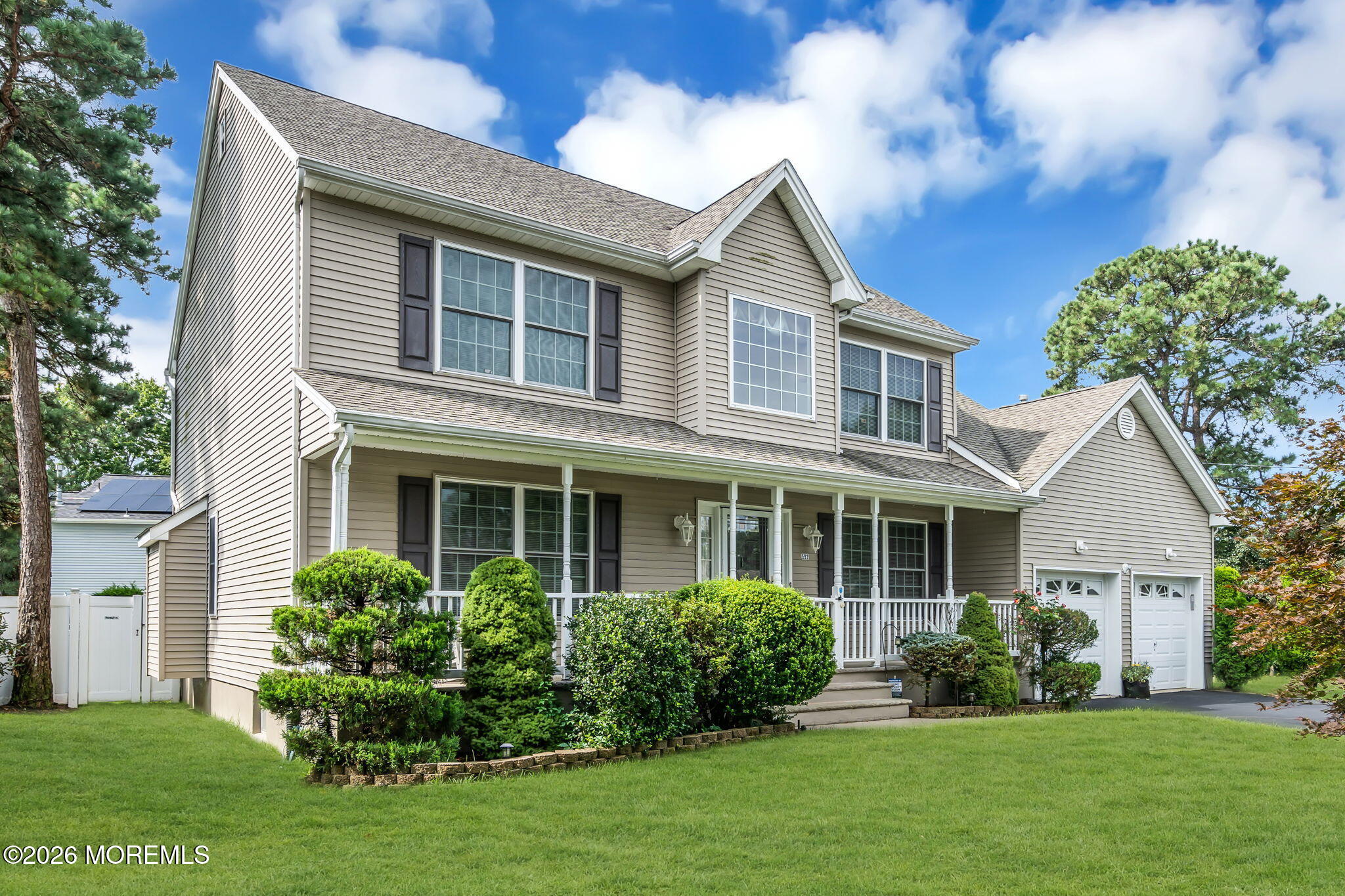 592 Pirate Ln, Manahawkin, NJ 08050 photo