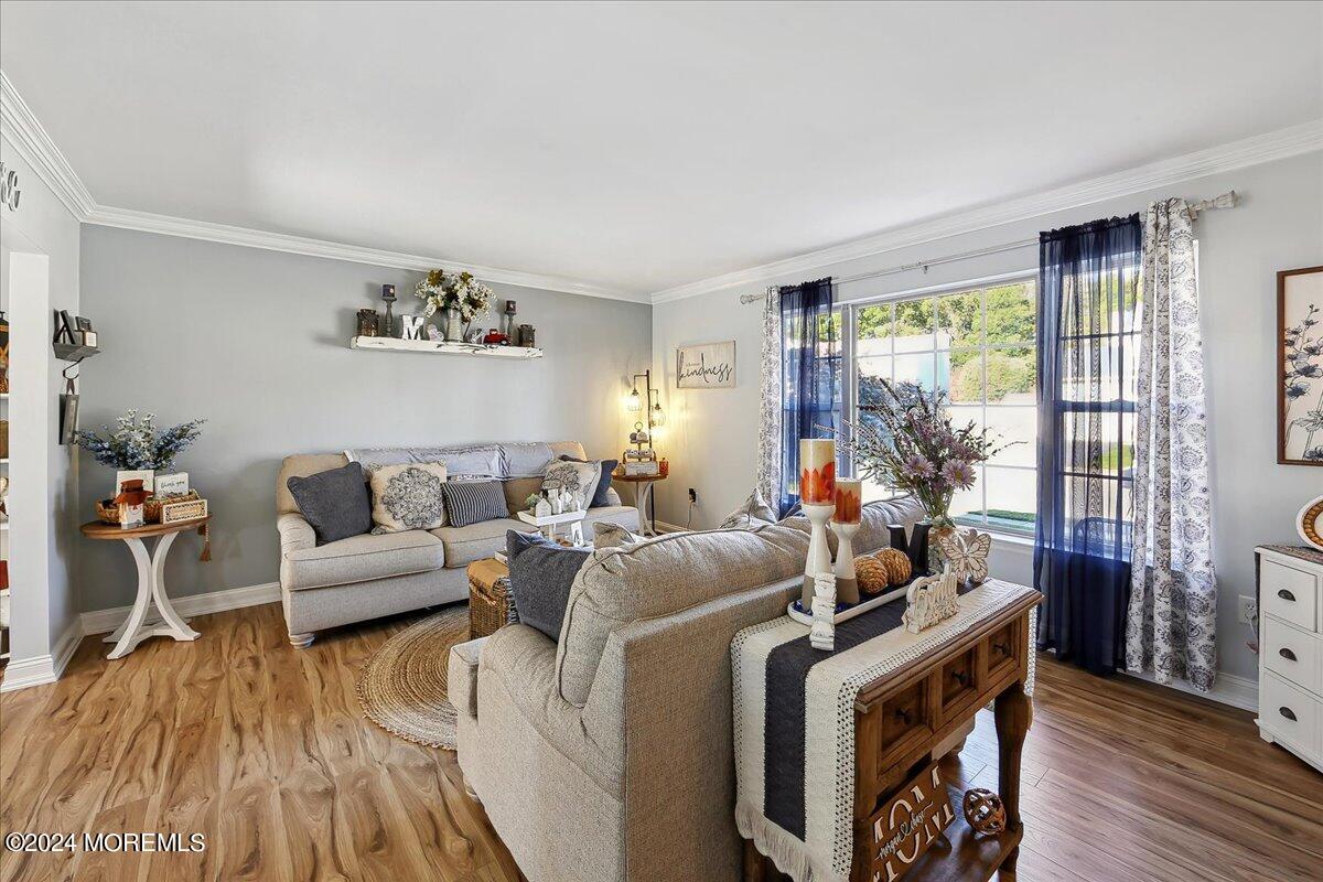 33 Bronia St, Howell, NJ 07731 photo