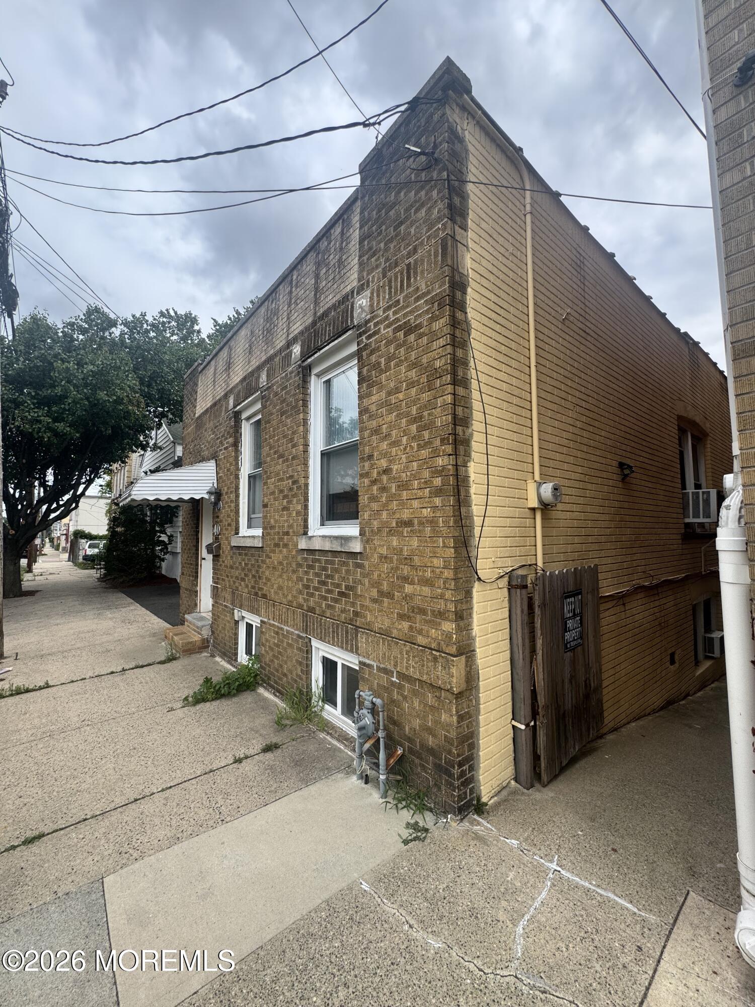40 Farnham Ave, Garfield, NJ 07026 photo