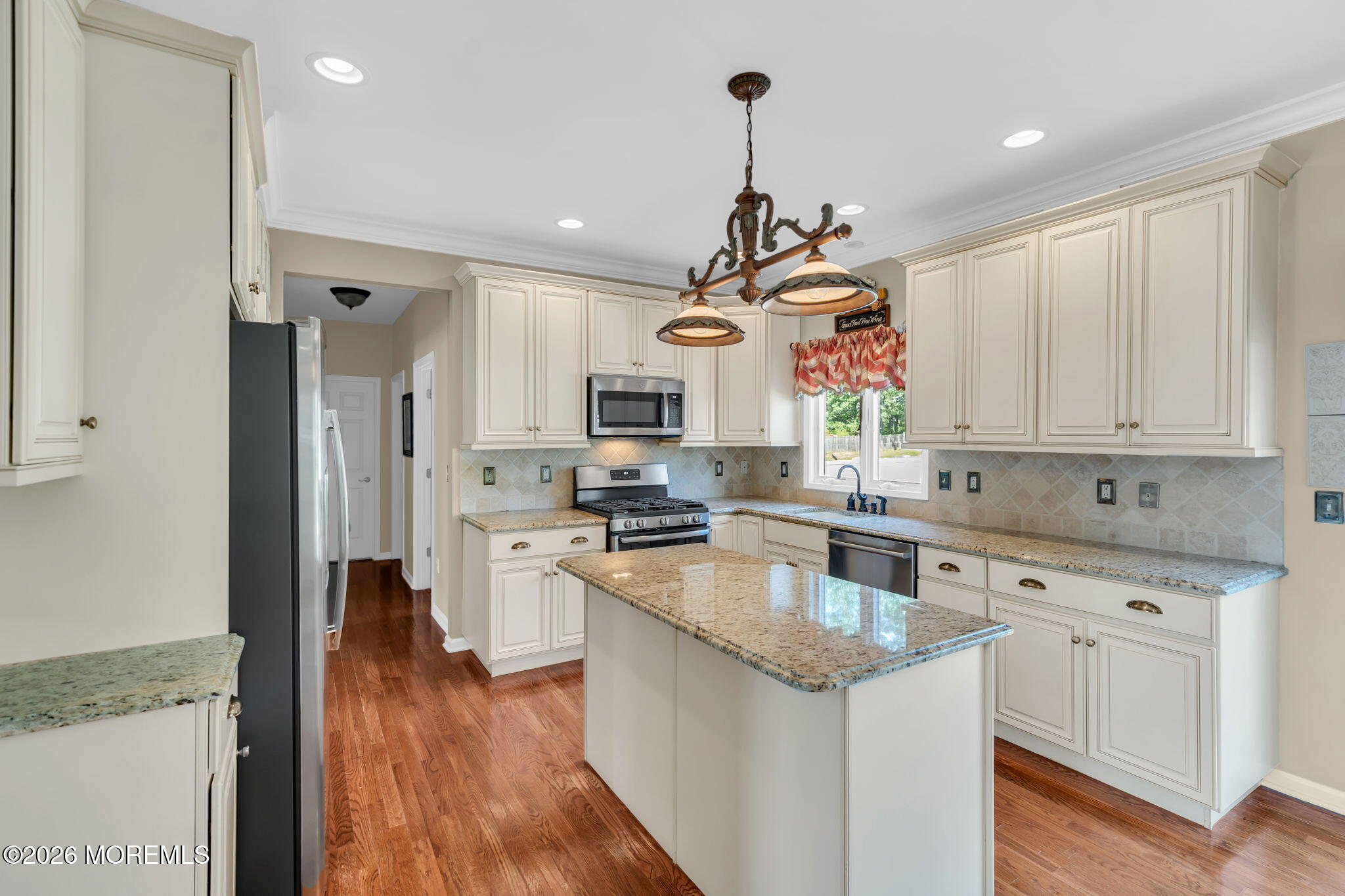 41 Walter Ave, Eatontown, NJ 07724 photo