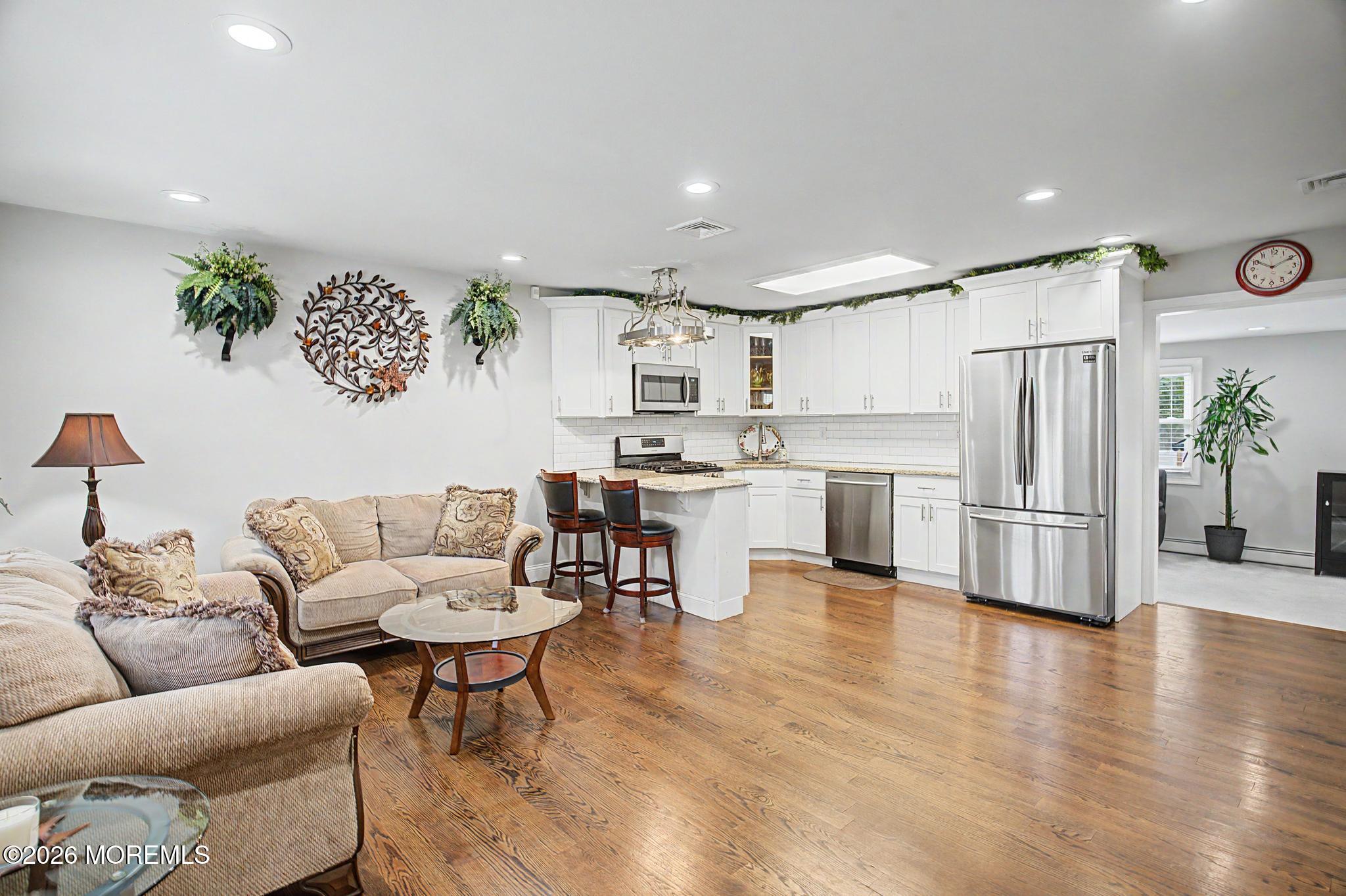 442 Irving Pl, Toms River, NJ 08755 photo