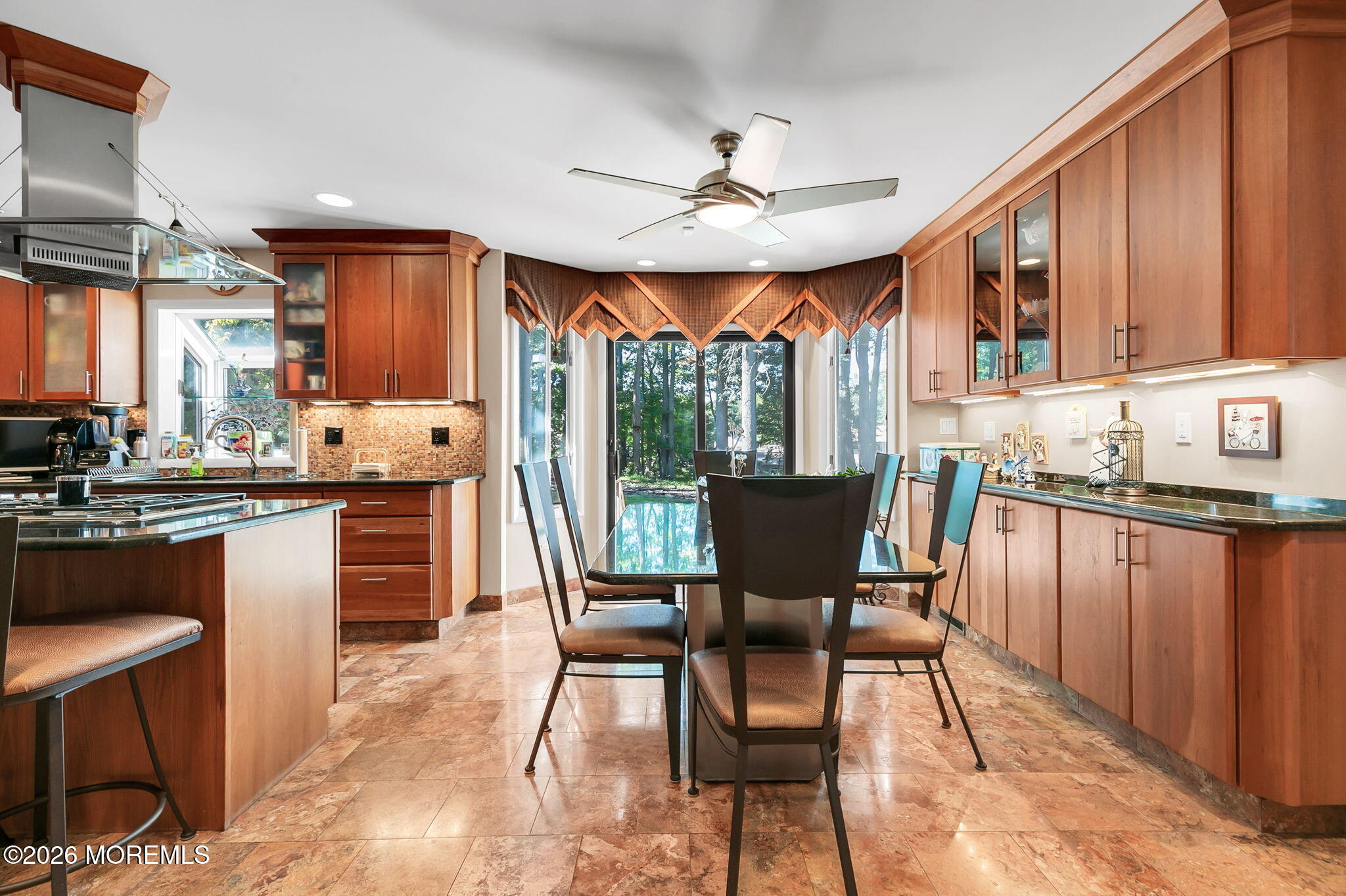 7 Monroe Dr, Marlboro, NJ 07746 photo