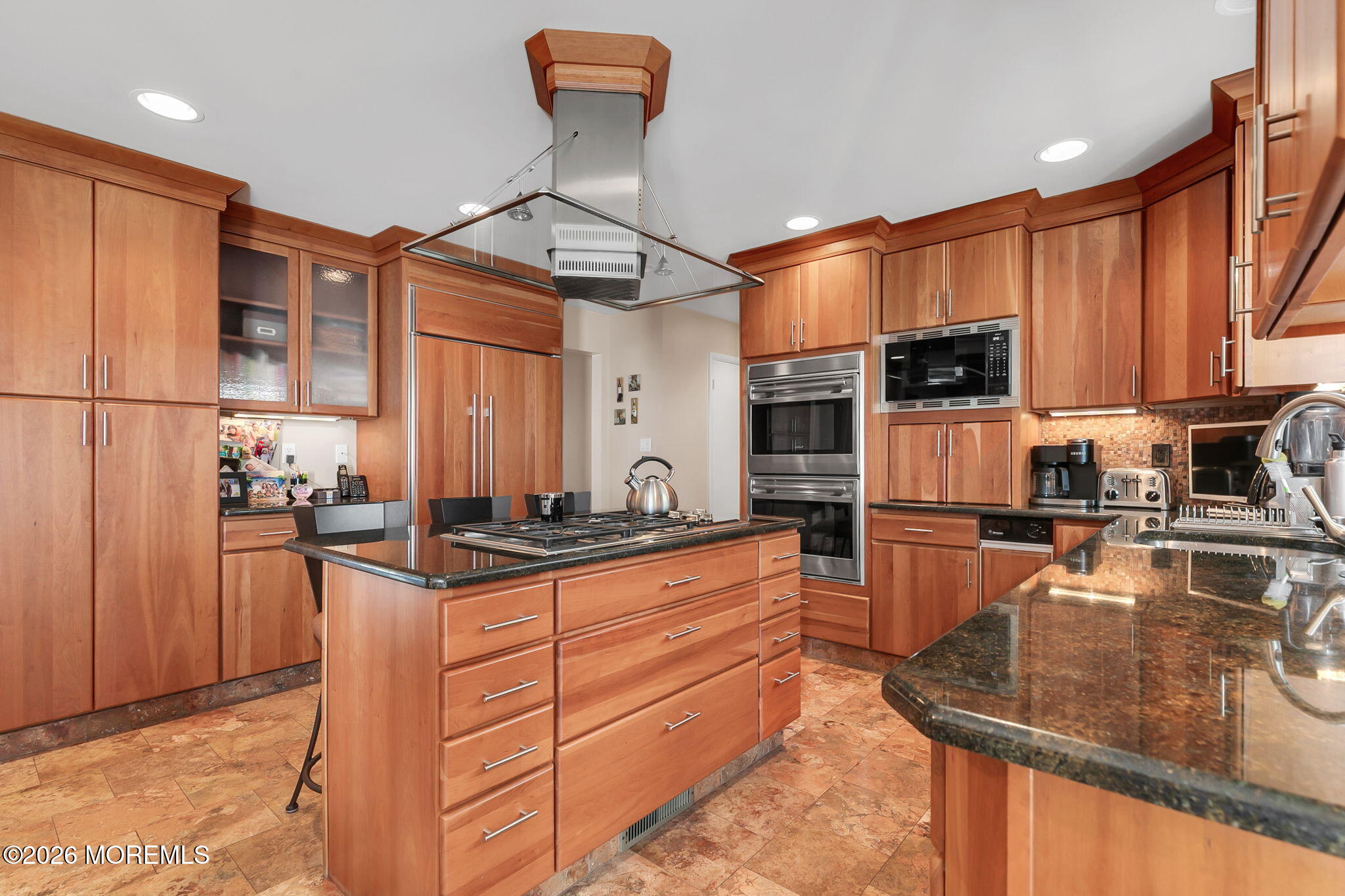 7 Monroe Dr, Marlboro, NJ 07746 photo