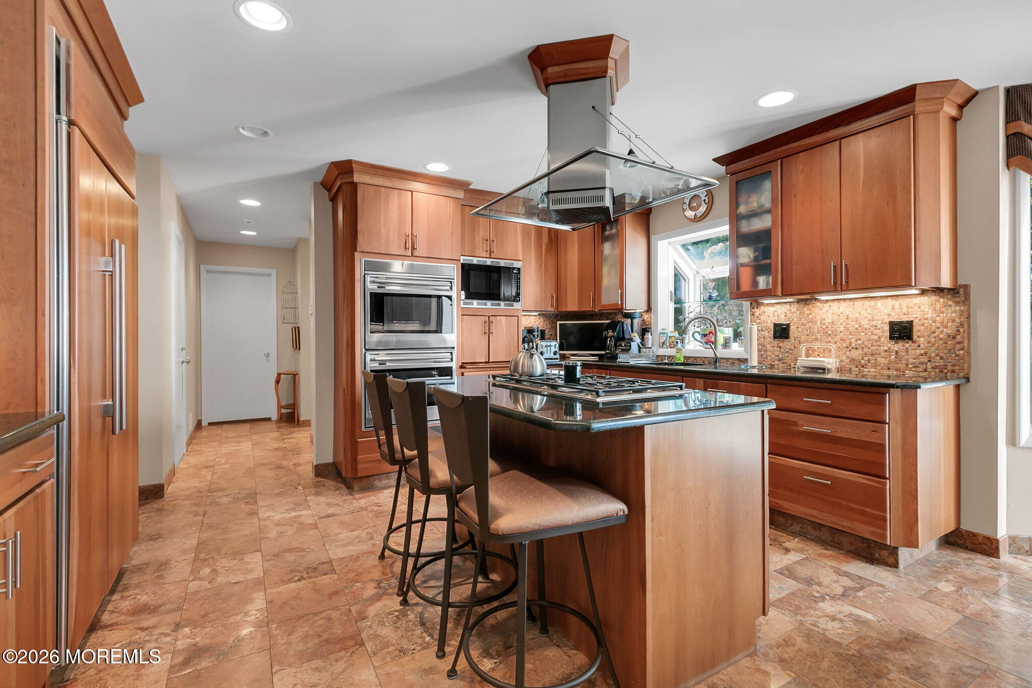 7 Monroe Dr, Marlboro, NJ 07746 photo