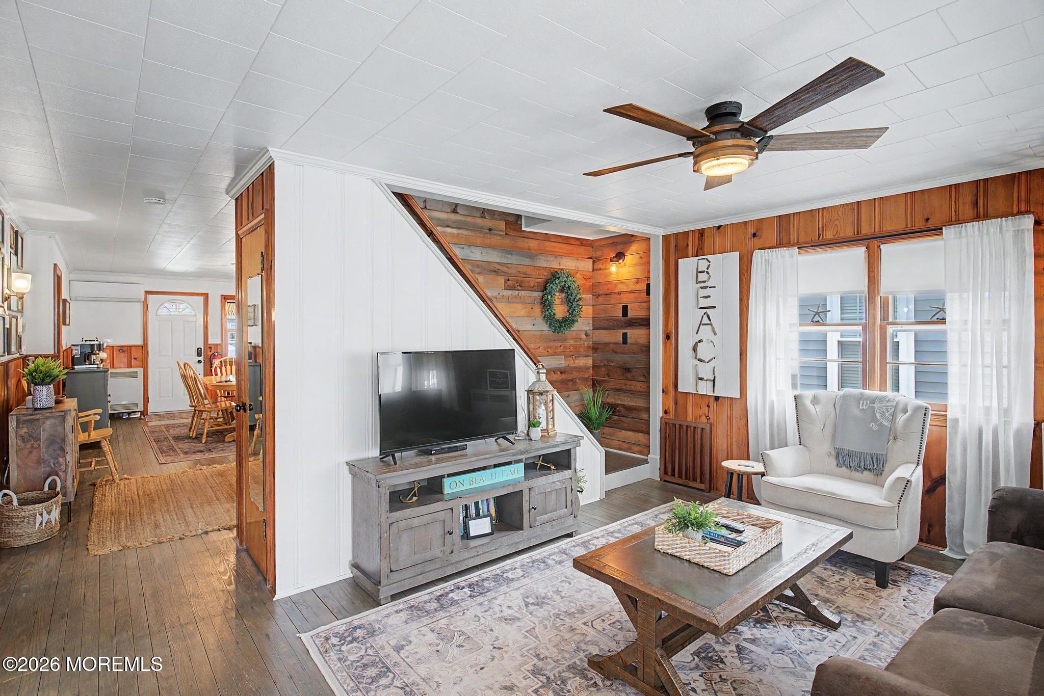 223 Sampson Ave, Seaside Heights, NJ 08751 photo