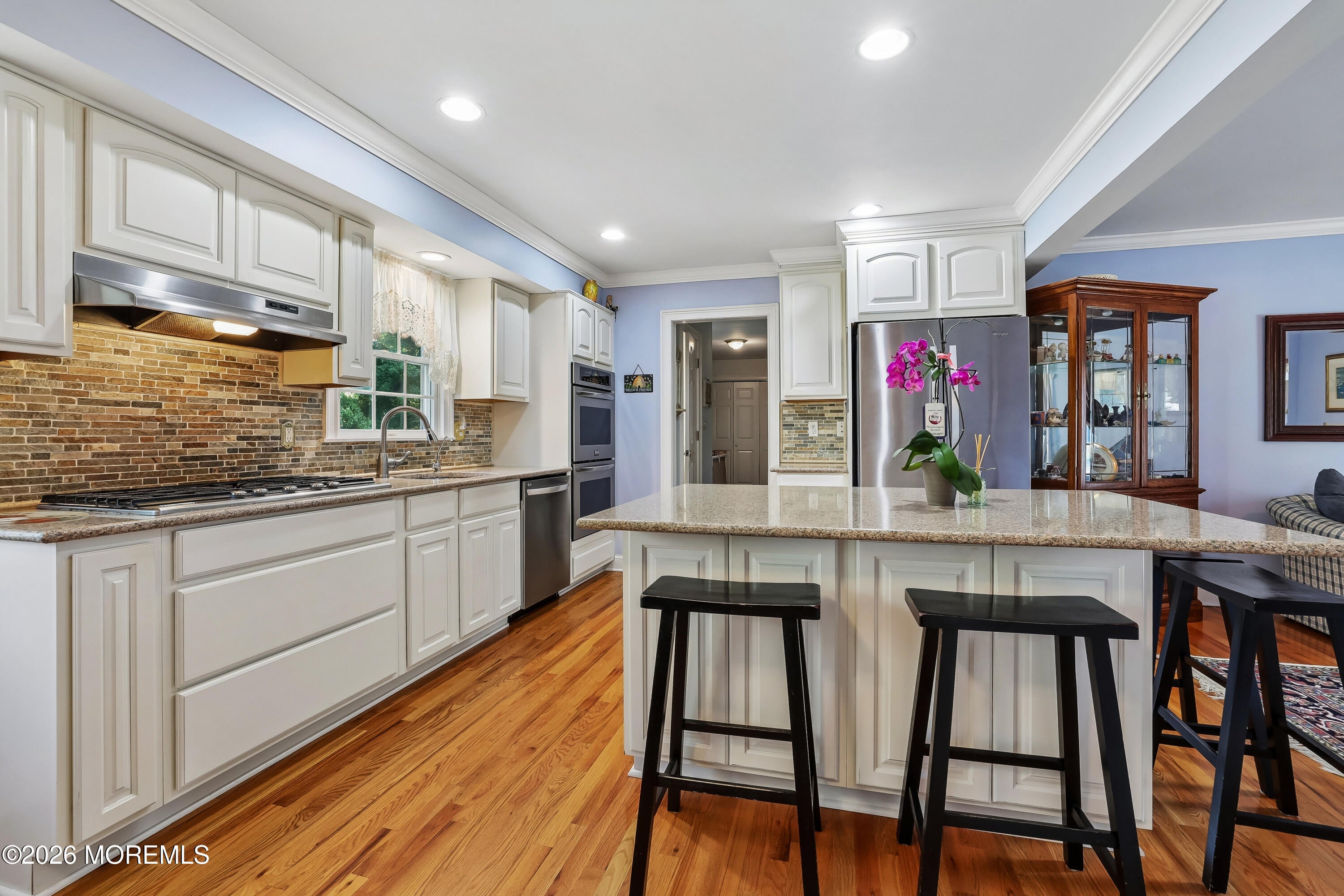 4 Oakwood Ln, Little Silver, NJ 07739 photo