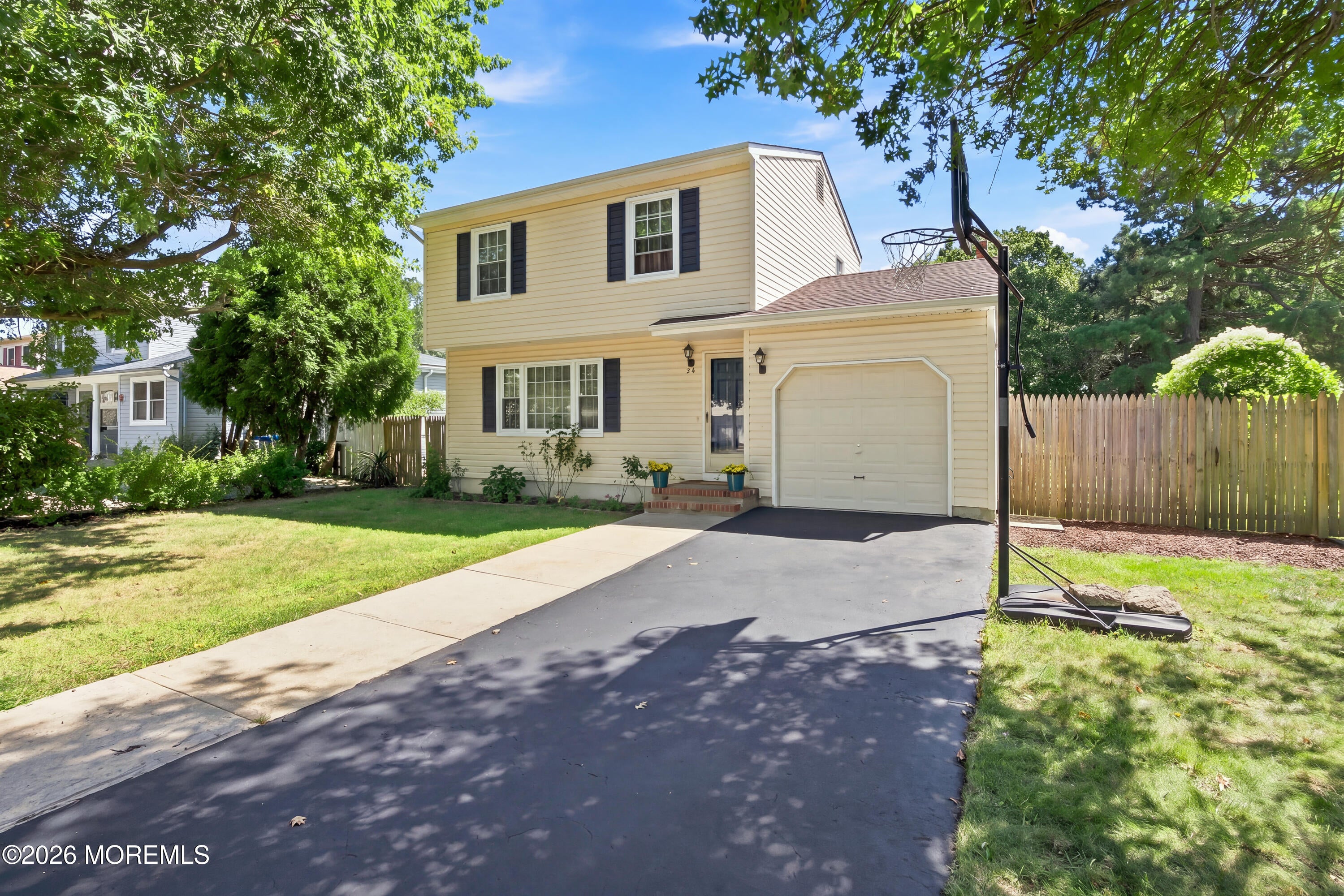974 Columbus Dr, Brick, NJ 08724 photo