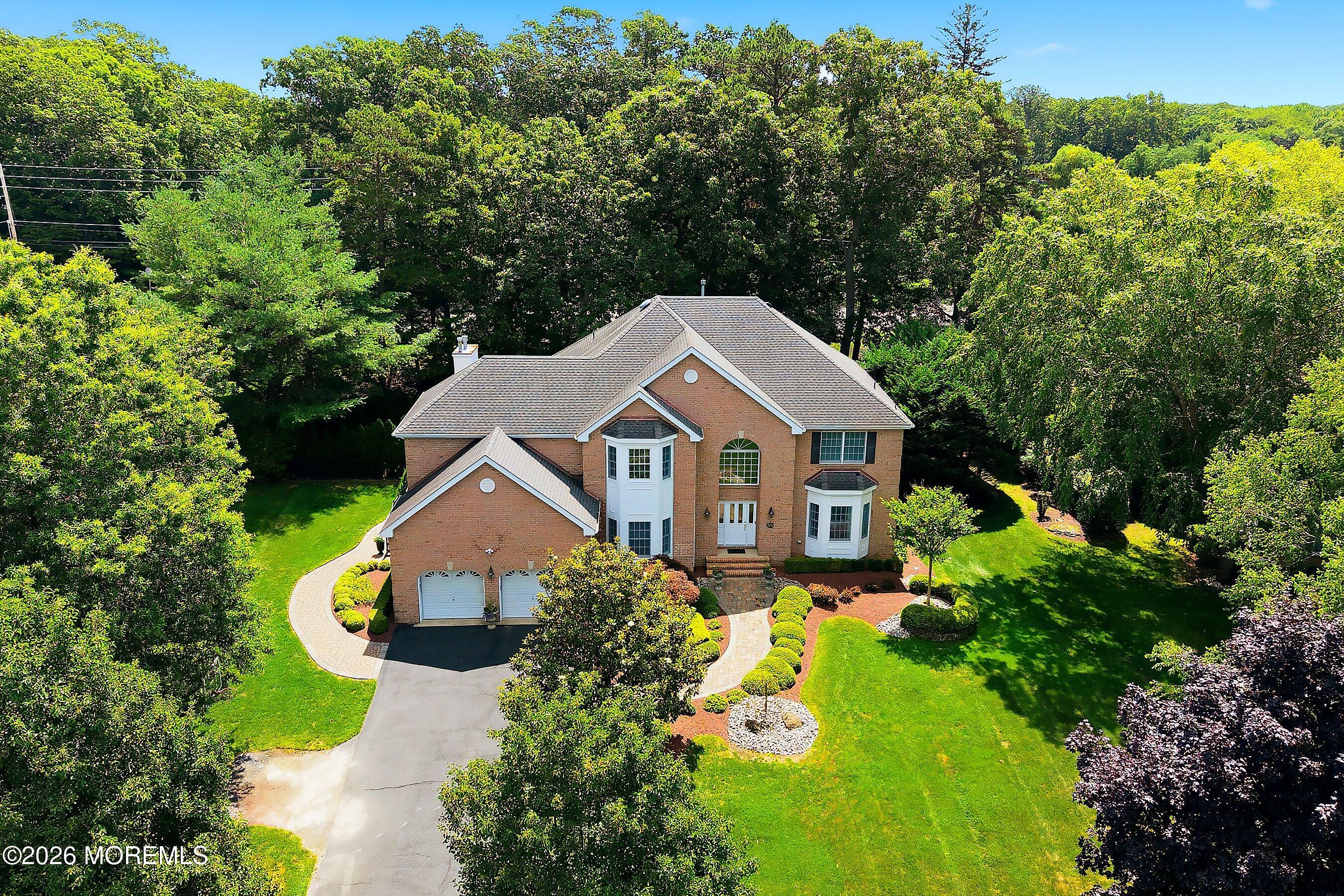 338 Valley View Cir, Freehold, NJ 07728