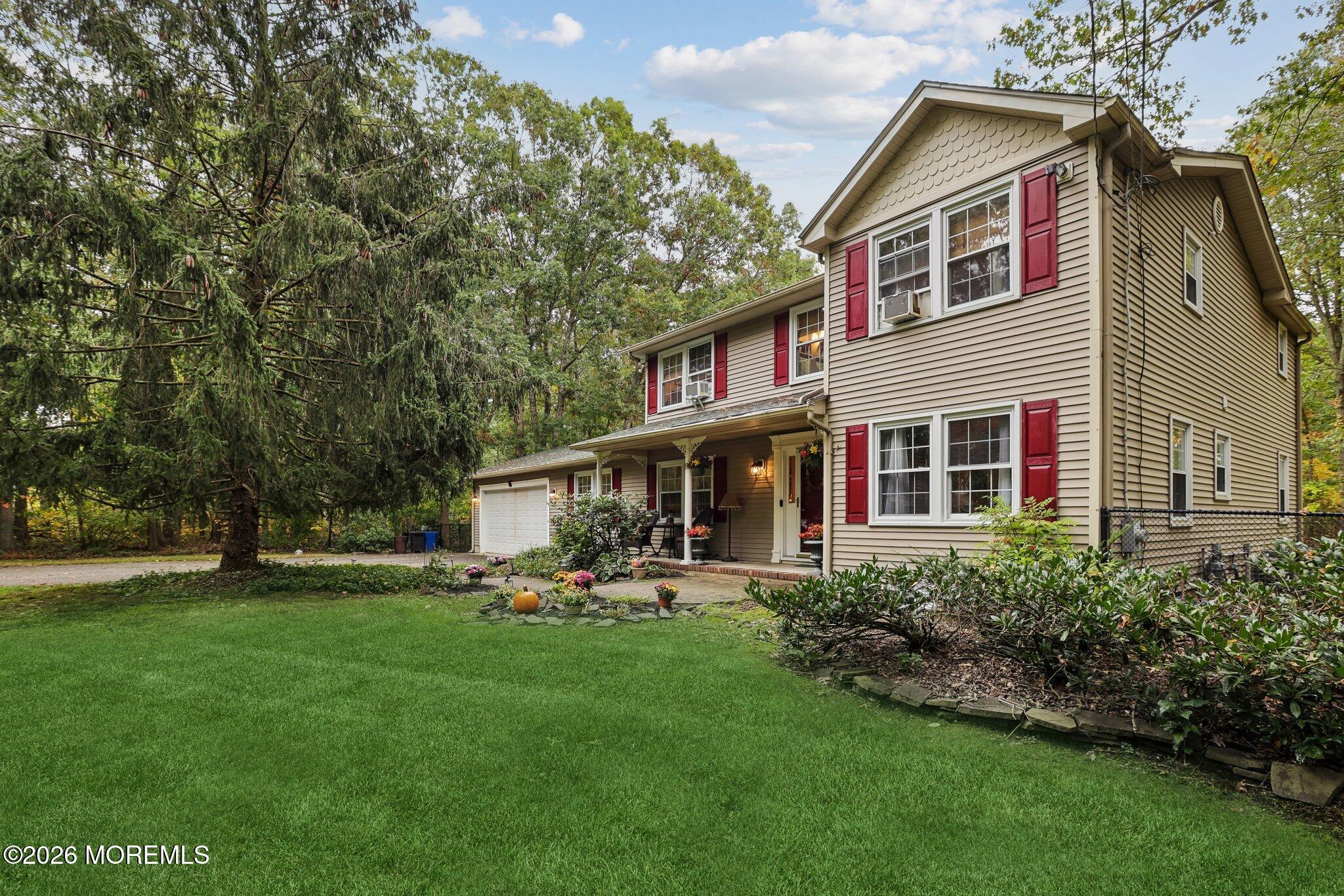 719 Maxim Dr, Forked River, NJ 08731